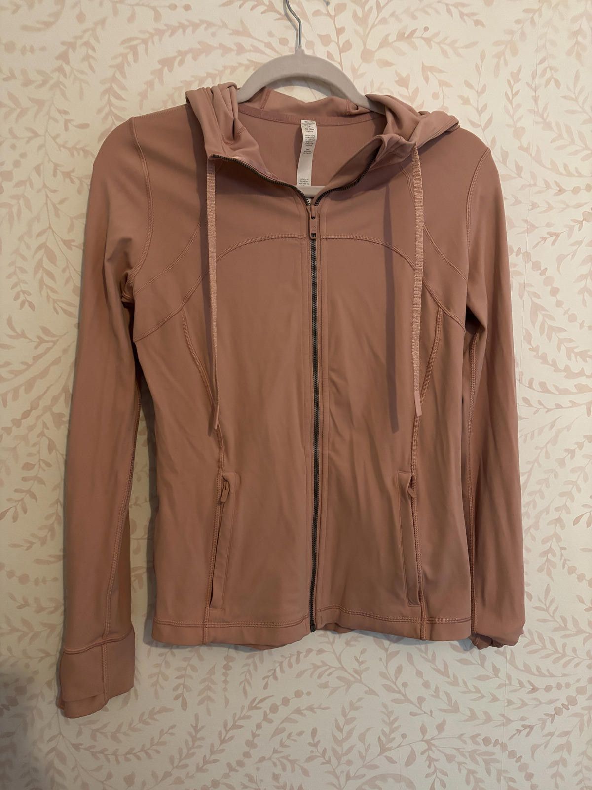 Lululemon NWOT Lululemon Pink Lightweight Zip-Up Hoodie Jacket sz 8 Size M / US 6-8 / IT 42-44 - 1 Thumbnail