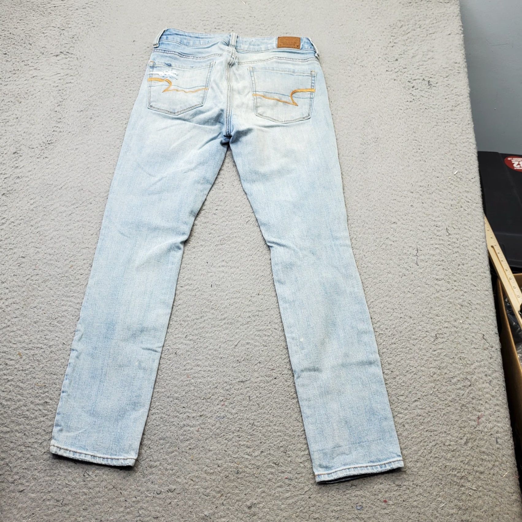 American Eagle Outfitters American Eagle Outfitters Skinny Jeans Womens 2 Blue Denim Distressed Light Wash Jeans Womens Size 2 Blue Denim Distressed Light Wash Size 26" / US 2 / IT 38 - 2 Thumbnail