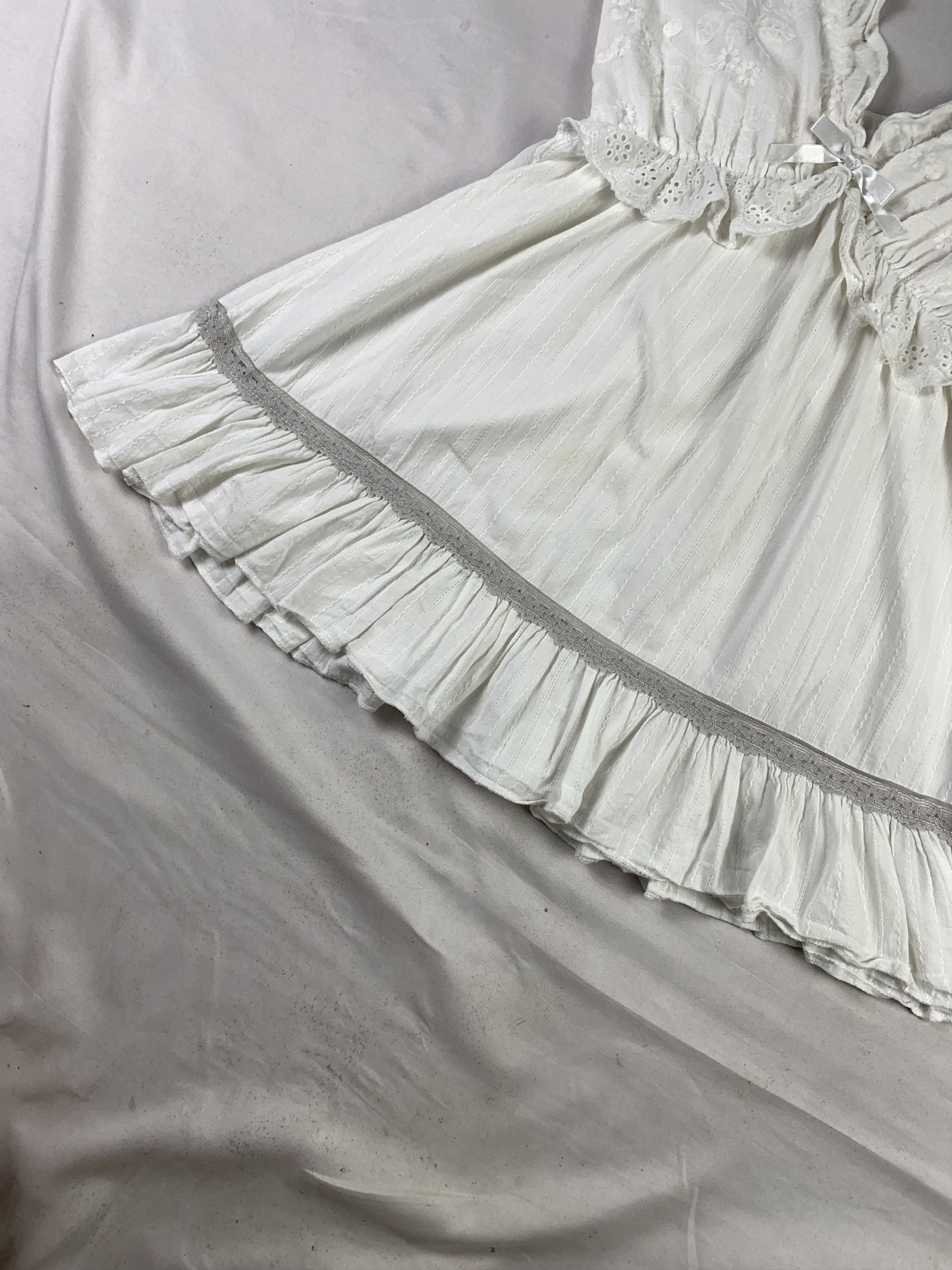 Japanese Brand Flower White Trim Lace Ribbon Cami Top (M) Size M / US 6-8 / IT 42-44 - 6 Thumbnail