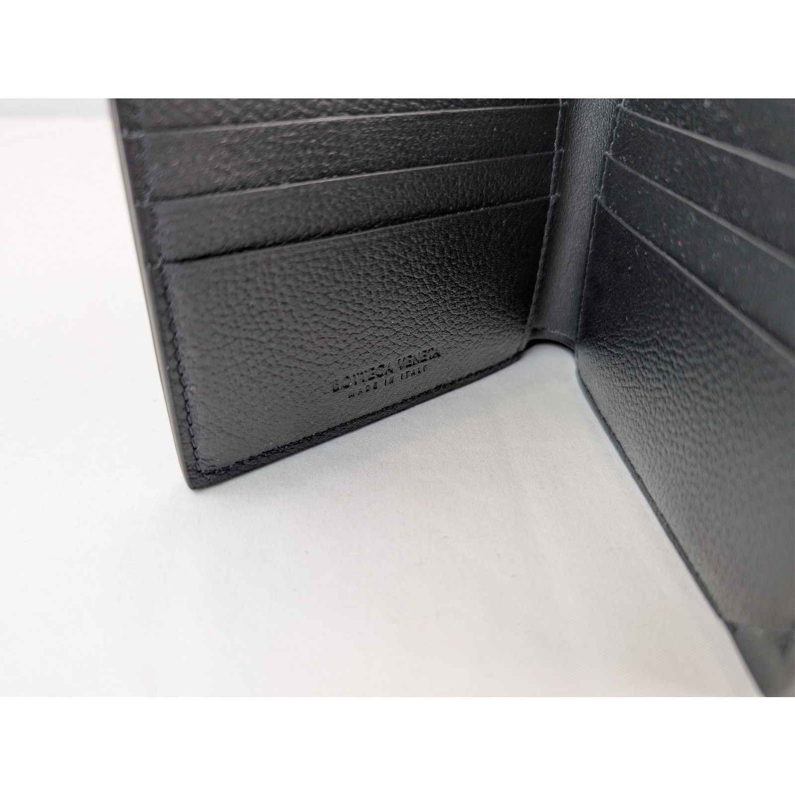 Bottega Veneta o1rshd1 Size: OS / Classic Leather Wallet in Black Size ONE SIZE - 6 Thumbnail