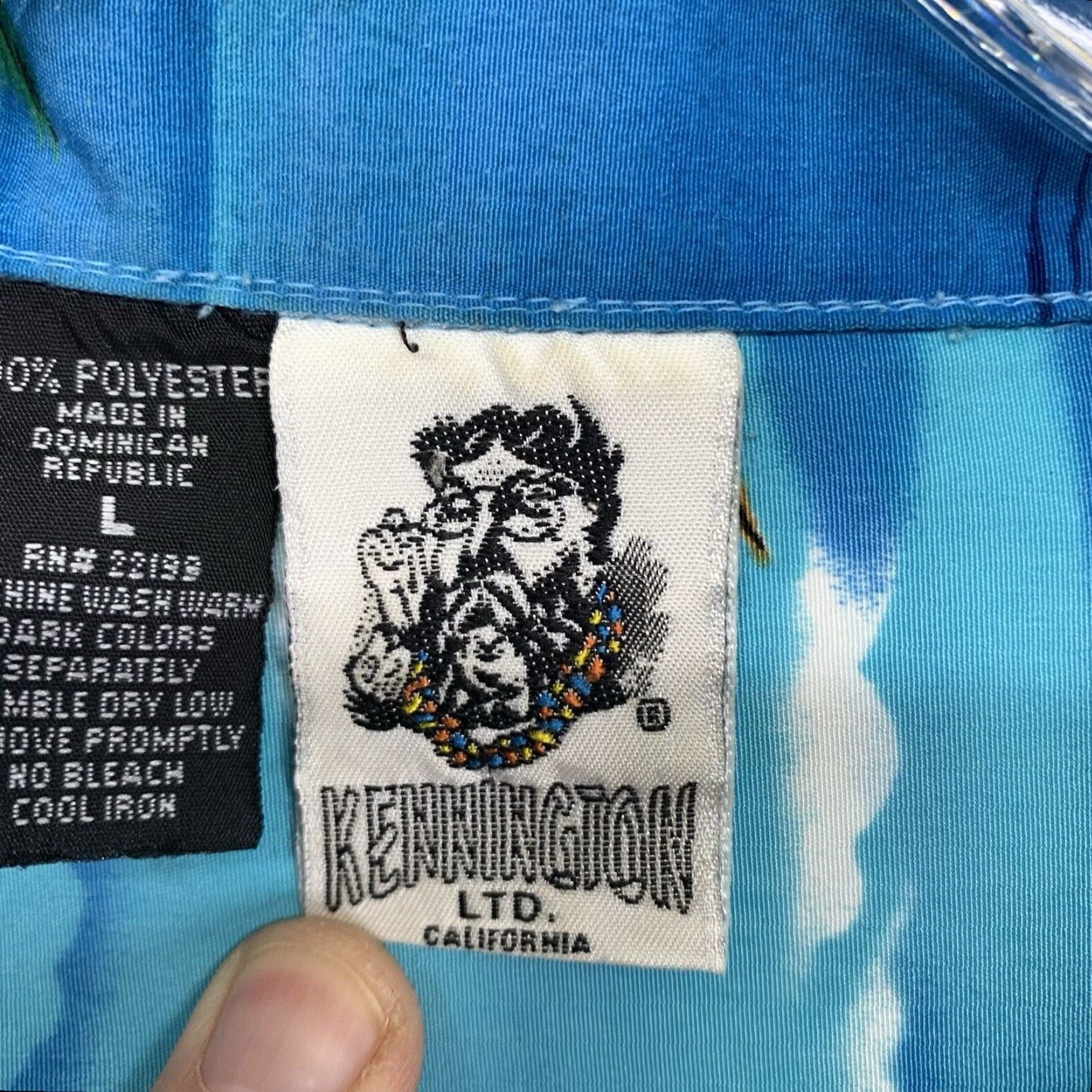 Vintage VINTAGE Kennington California Hawaiian Shirt Mens L Blue Hibiscus Surfer Wrap Button-Up Short Sleeve Floral 80s 90s Aloha Luau Vacation Hula Girl Size US L / EU 52-54 / 3 - 5 Thumbnail