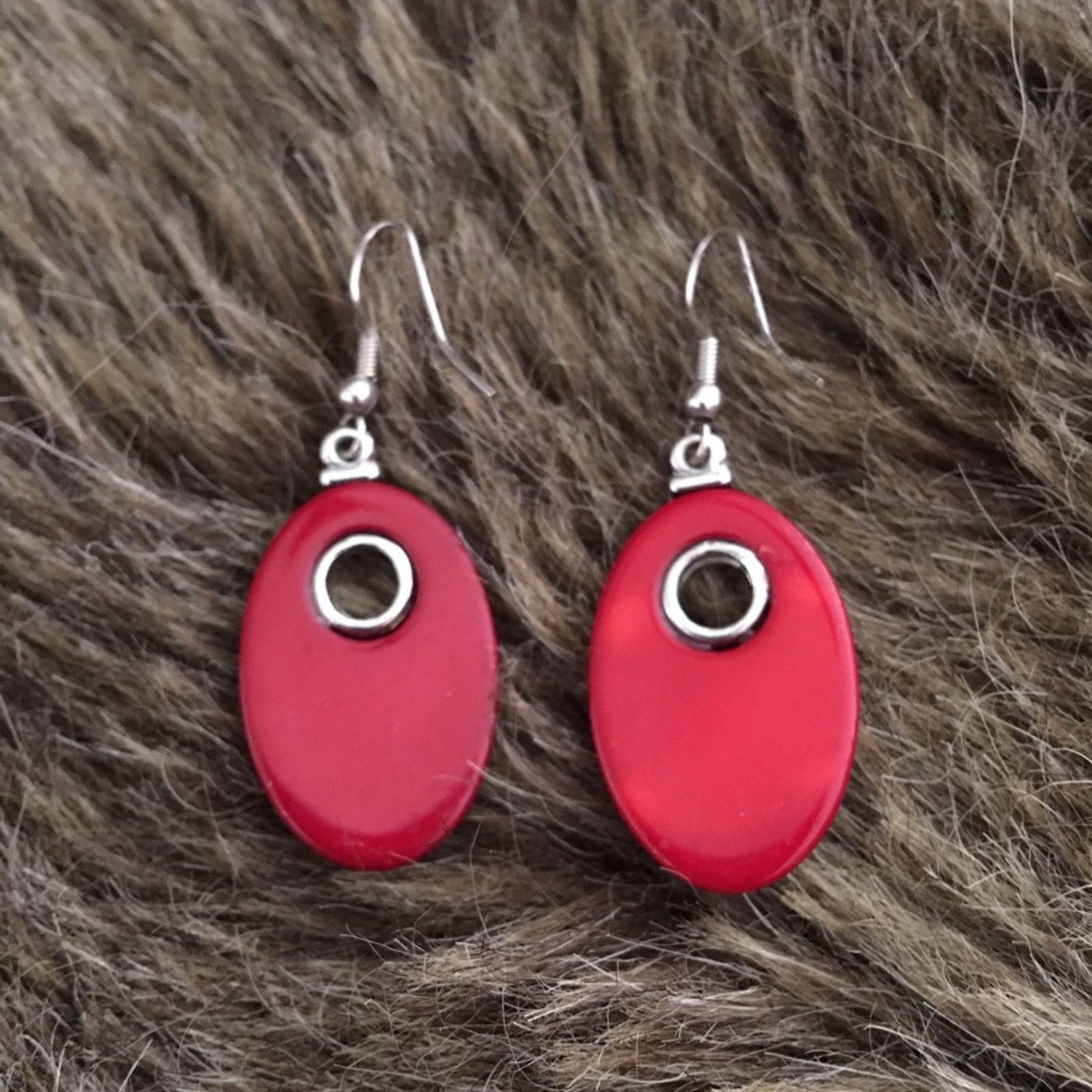 Jewelry Red disc silver tone setting fish hook earrings Size ONE SIZE - 3 Thumbnail