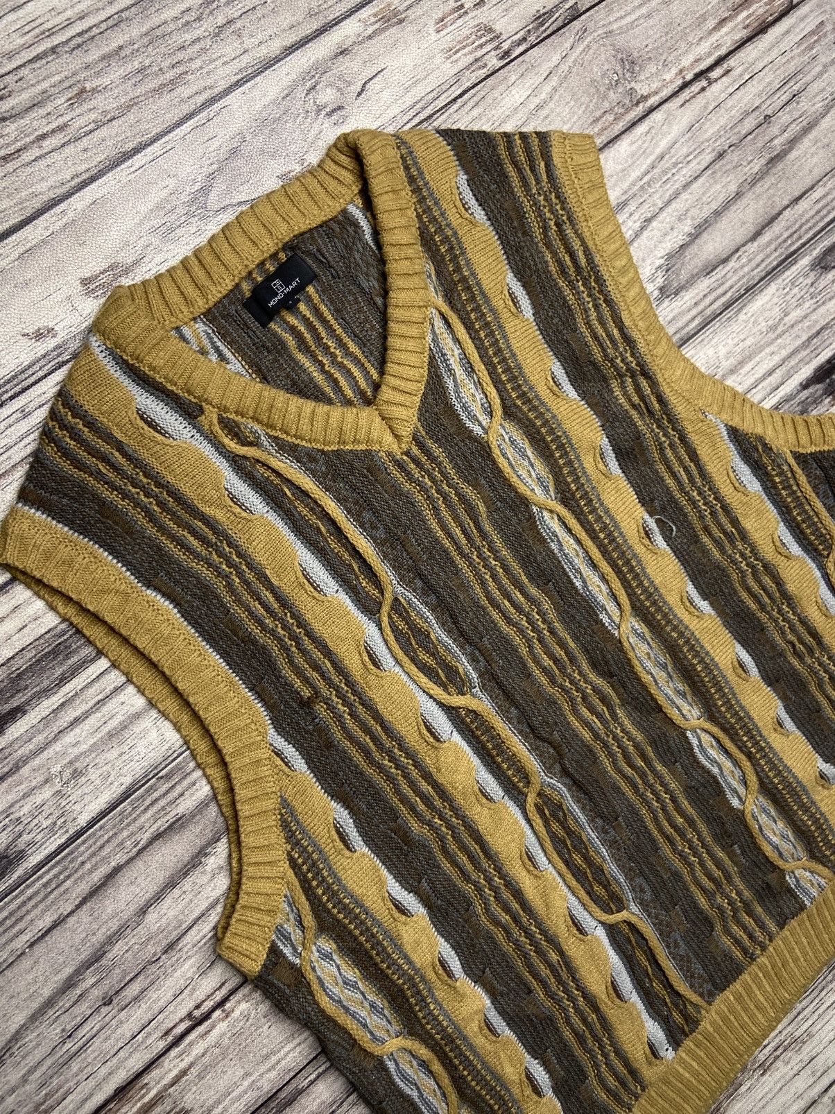 Aran Isles Knitwear × Coogi Rare Coogi Inspired Mono Mart Japan Vest V Neck Knit Size US XL / EU 56 / 4 - 4 Thumbnail