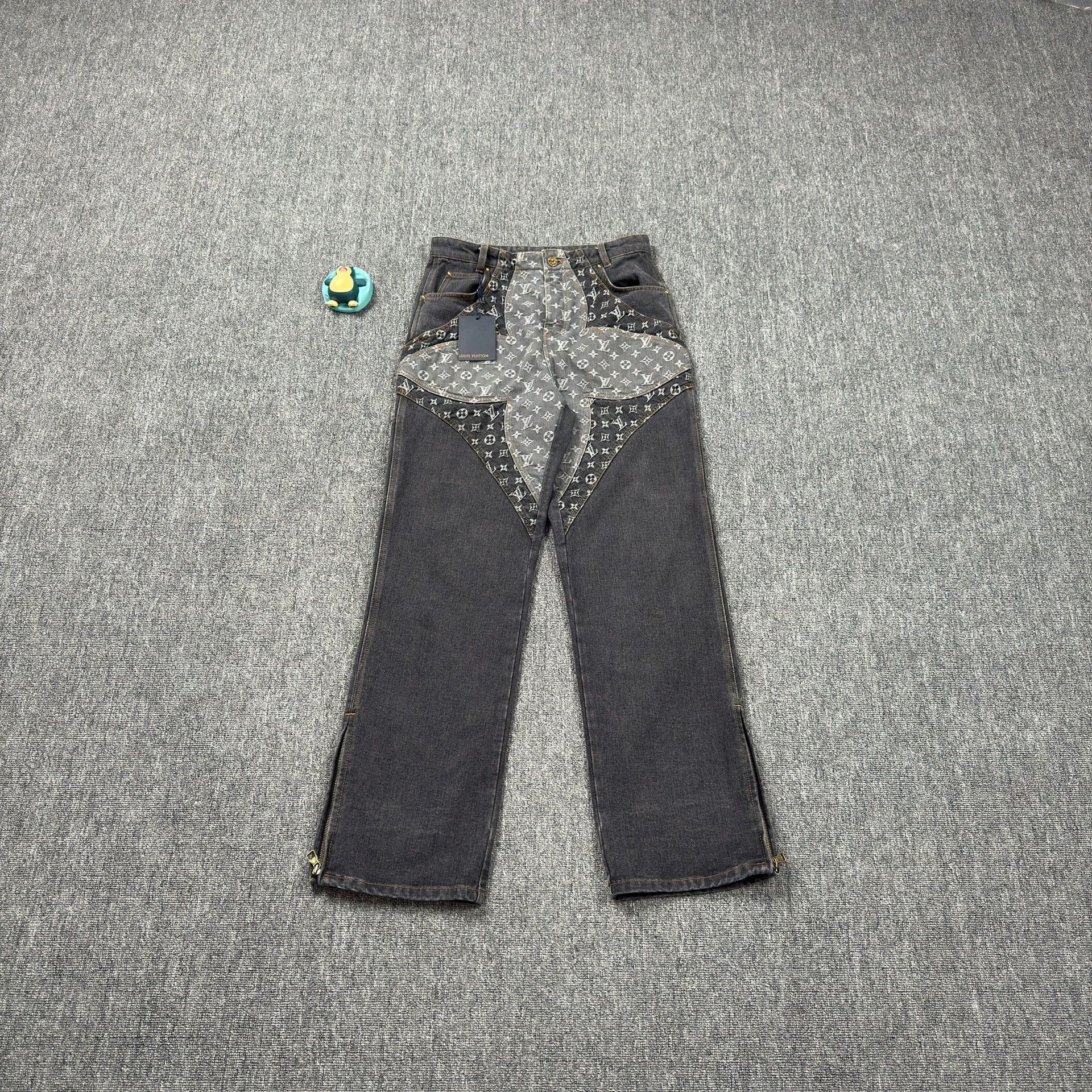 Louis Vuitton LV Irregular All-over Print Jeans Size 29" - 1 Thumbnail