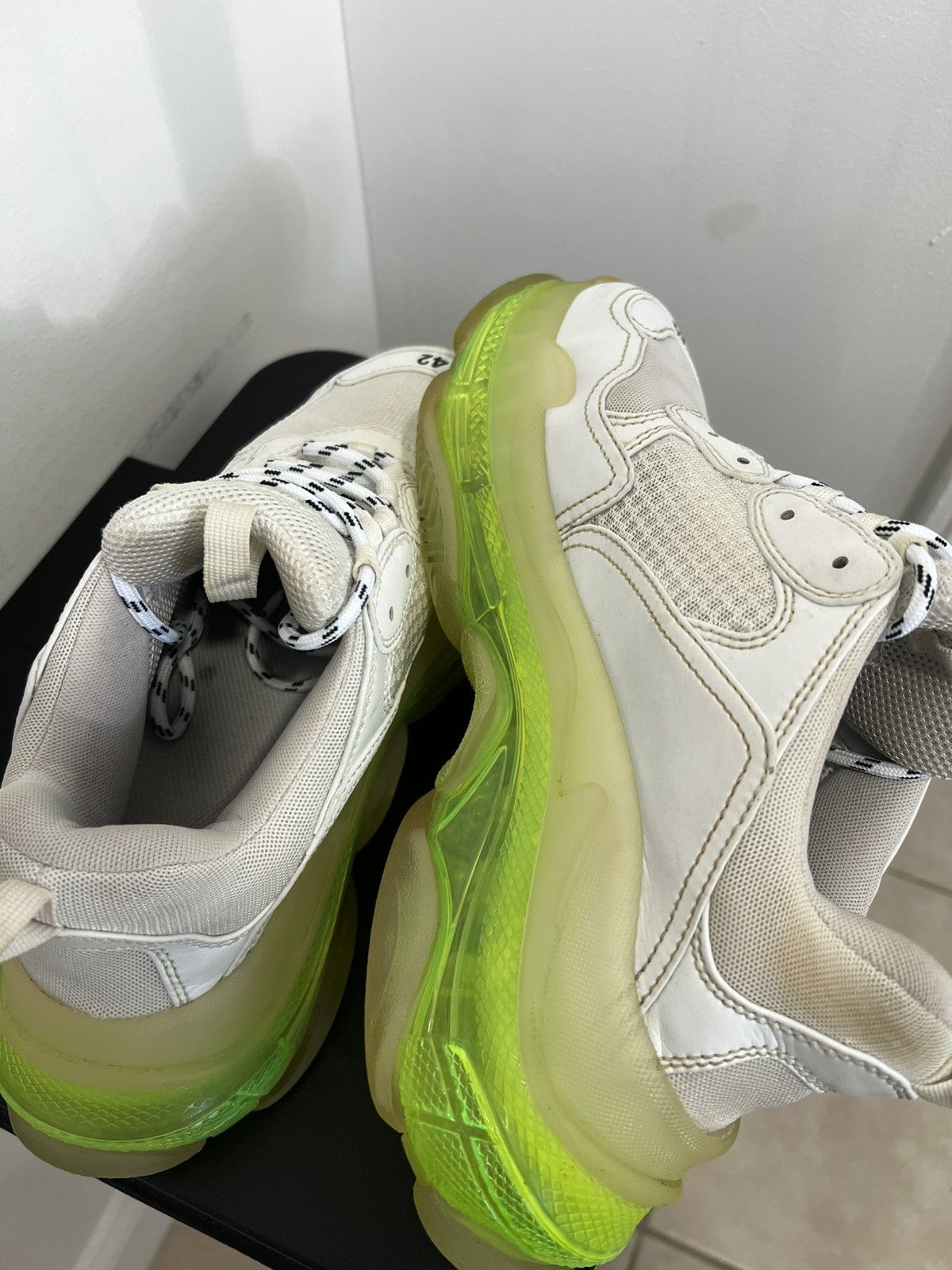 Balenciaga Balenciaga Triple S - Clear Green Sole - Size 42 Size US 9.5 / EU 42-43 - 6 Thumbnail