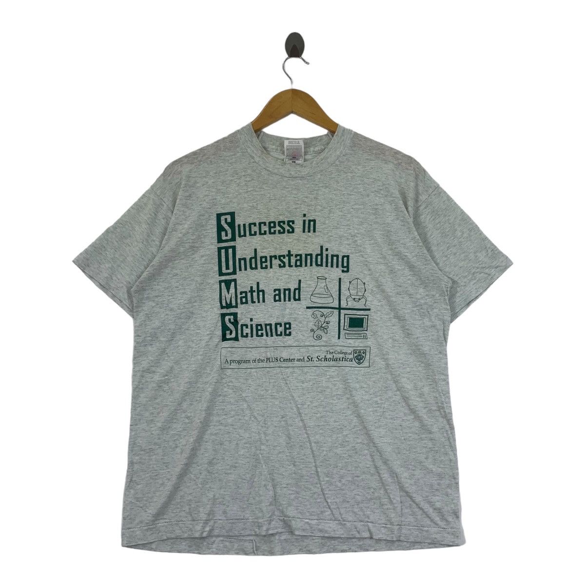 Fruit Of The Loom Vintage COLLEGIATE ST. SCHOLASTICA Science Tee Shirt Size L / US 10 / IT 46 - 1 Thumbnail