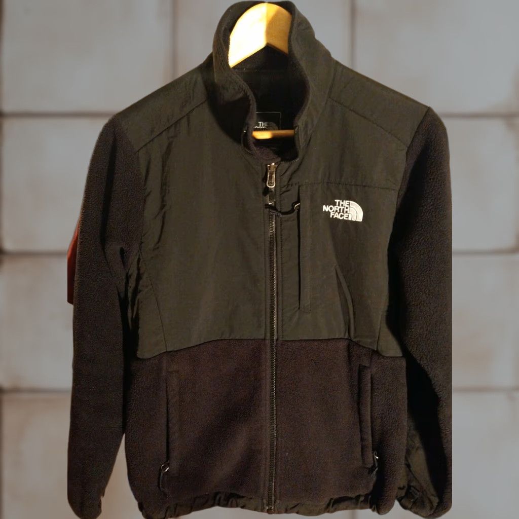 The North Face VINTAGE The North Face Zip-up Fleece Jacket Womens Small Black Polartec Windbreaker Size S / US 4 / IT 40 - 1 Thumbnail