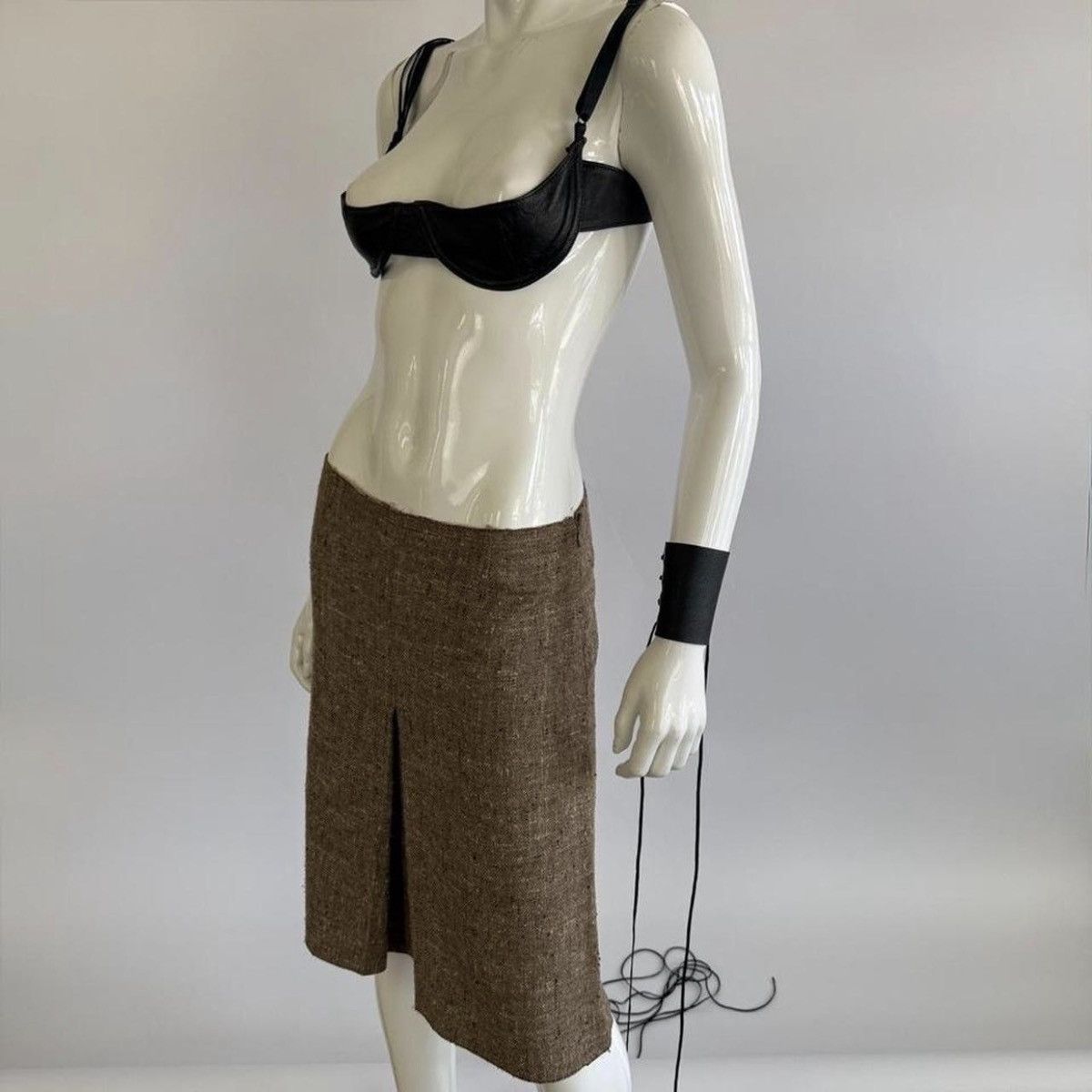 Prada Prada Archival Vintage 2000 Low Rise Box Pleat Midi Skirt Size 28" / US 6 / IT 42 - 1 Thumbnail