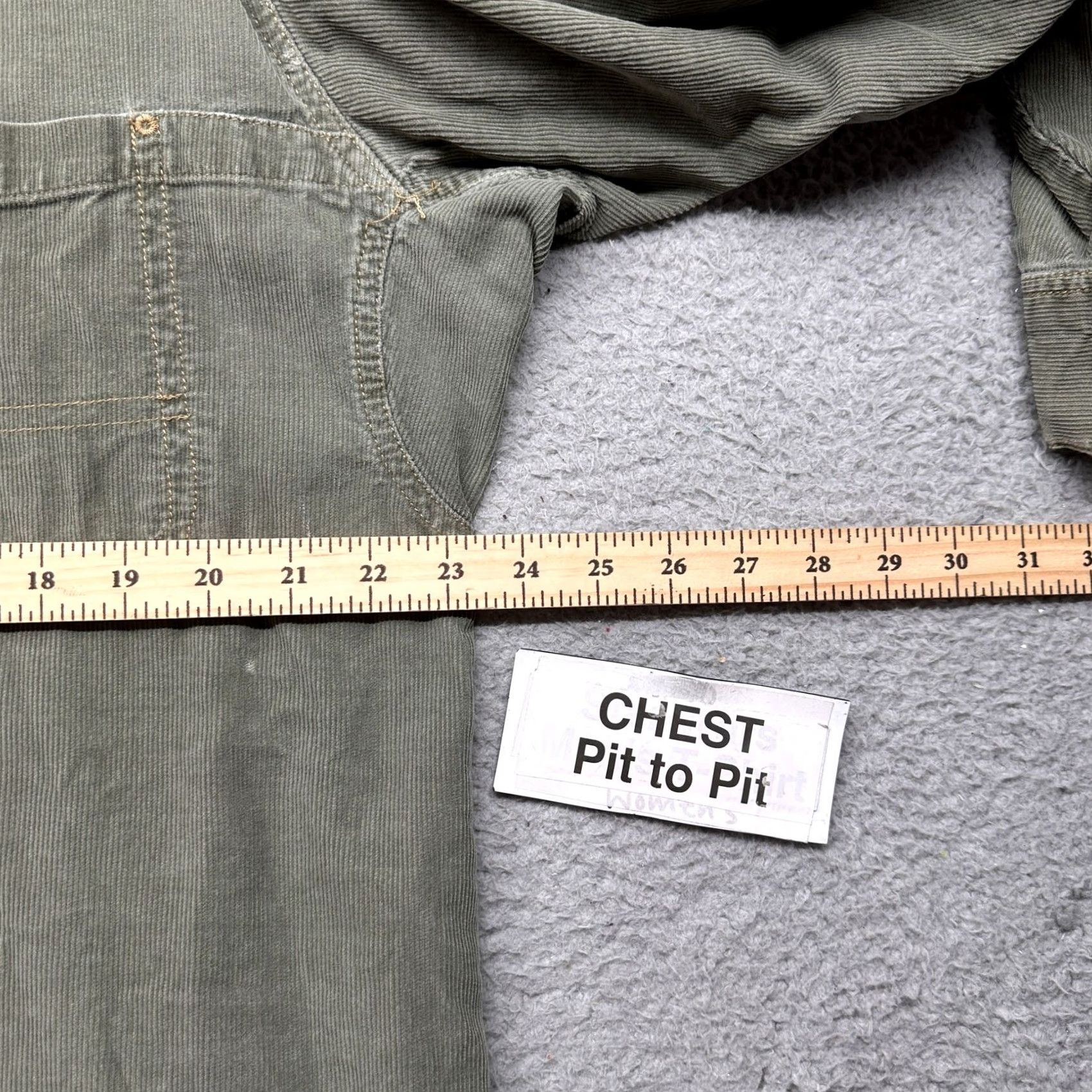 Vintage LL Bean Corduroy Long Sleeve Button Up Shirt Mens Large Green Pockets Mens Blacklight? Size US L / EU 52-54 / 3 - 6 Thumbnail