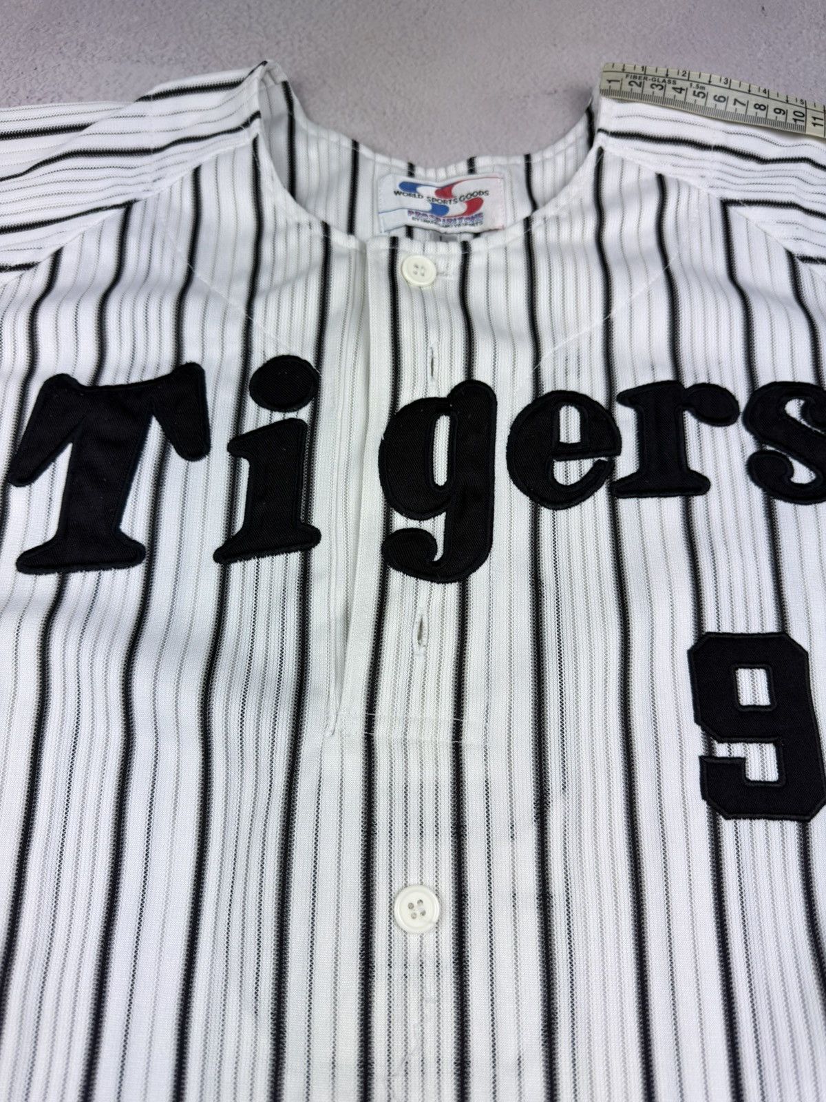 Other VINTAGE Hanshin Tigers Baseball Jersey #9 FUJIMOTO Size L Size US L / EU 52-54 / 3 - 8 Thumbnail