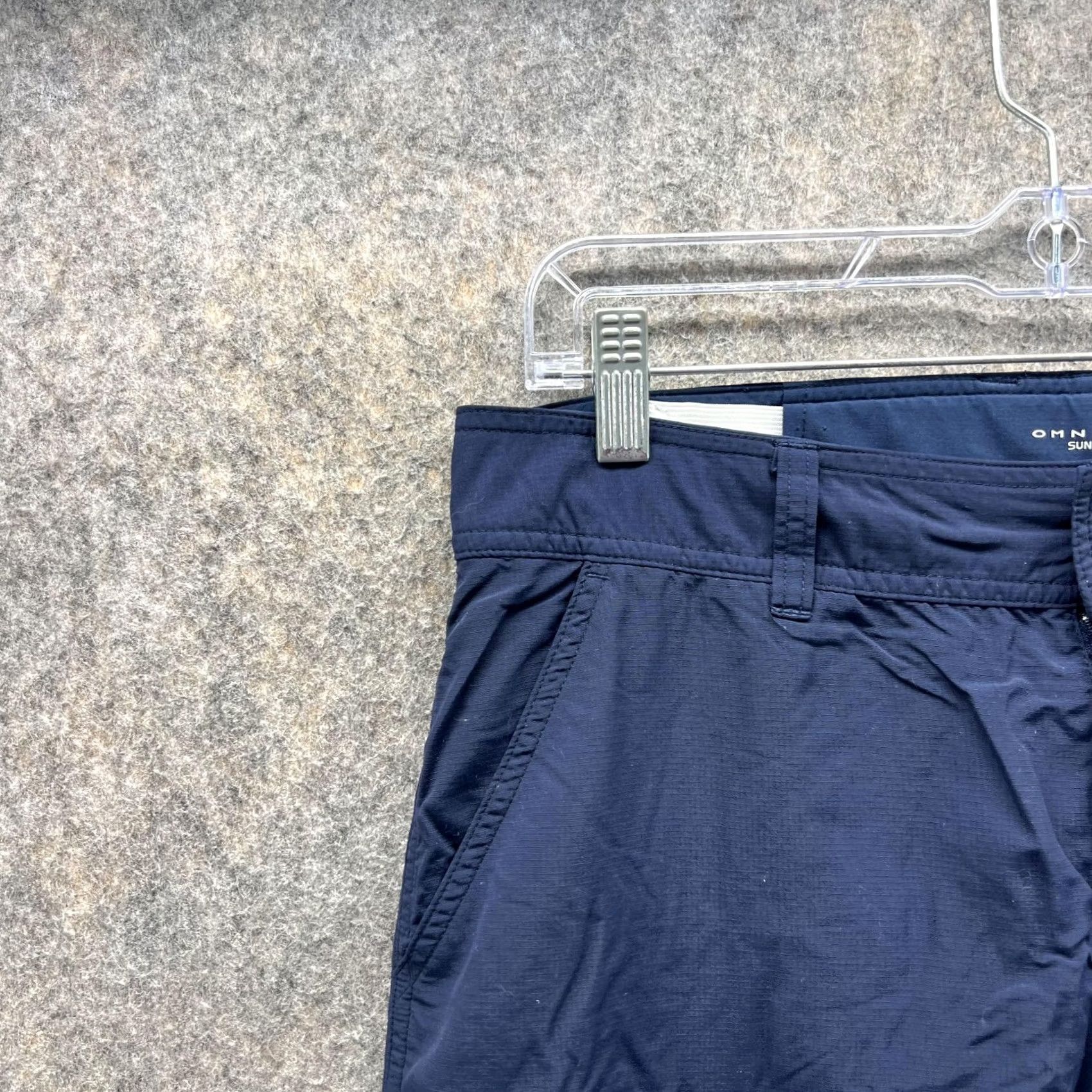 Vintage Columbia Shorts Women 8 Blue Navy Chino Flat Front Omni Shade PFG Hiking Shirtless? Size 30" / US 8 / IT 44 - 3 Thumbnail