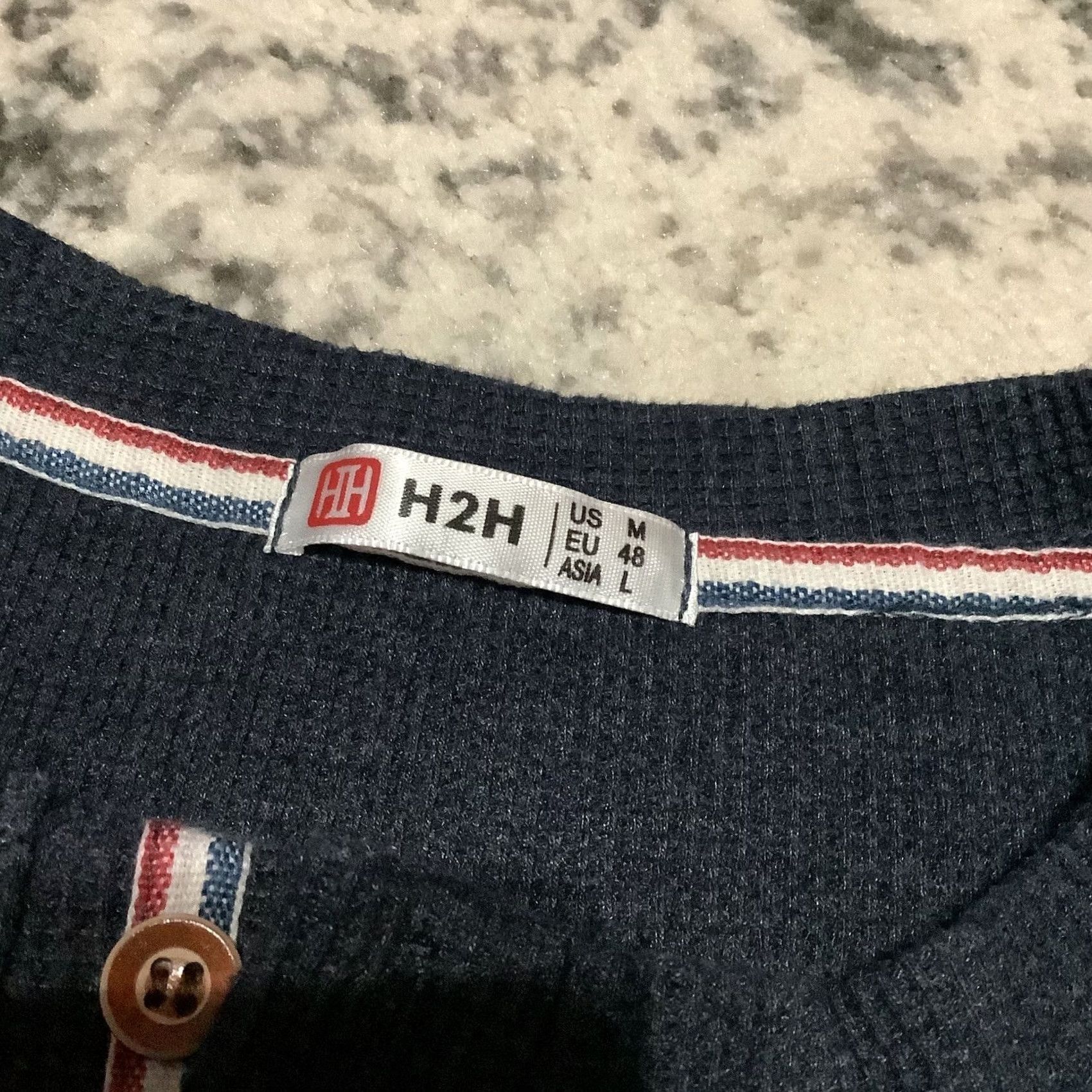 Vintage H2H Men's Blue Long Sleeve Thermal Pullover Henley Collar Shirt M Size US M / EU 48-50 / 2 - 3 Thumbnail