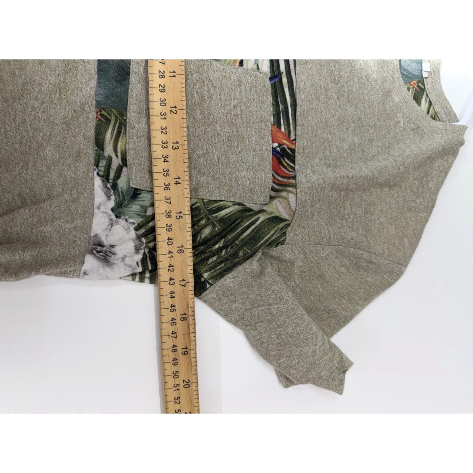 Vintage On The Byas Mens T-Shirt Size Small Green Short Sleeve Floral Pocket Tee Size US S / EU 44-46 / 1 - 7 Thumbnail