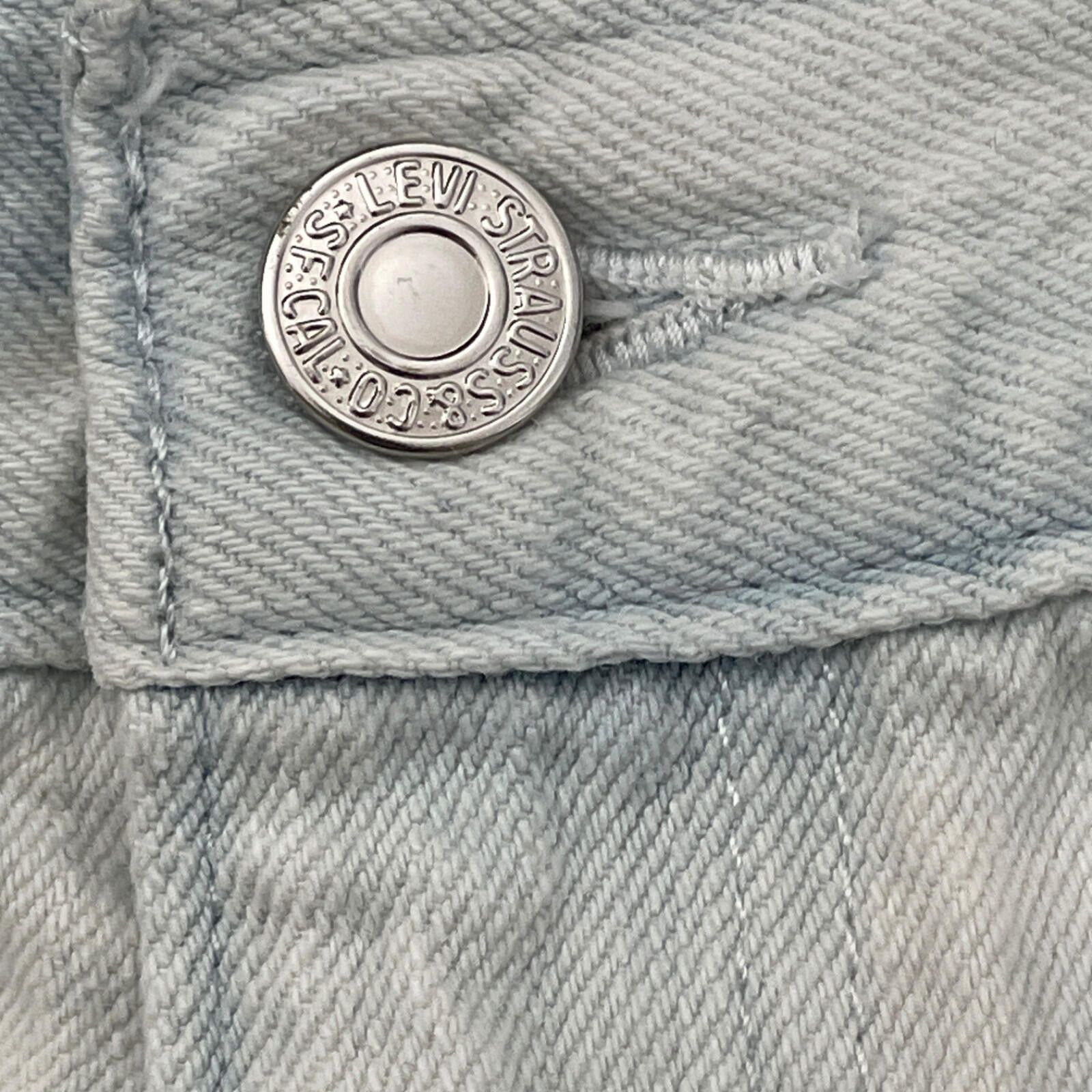 Levi's Levi’s 501 Women’s Denim Shorts Size 7 Acid Wash Raw Hem Size 30" / US 8 / IT 44 - 5 Thumbnail