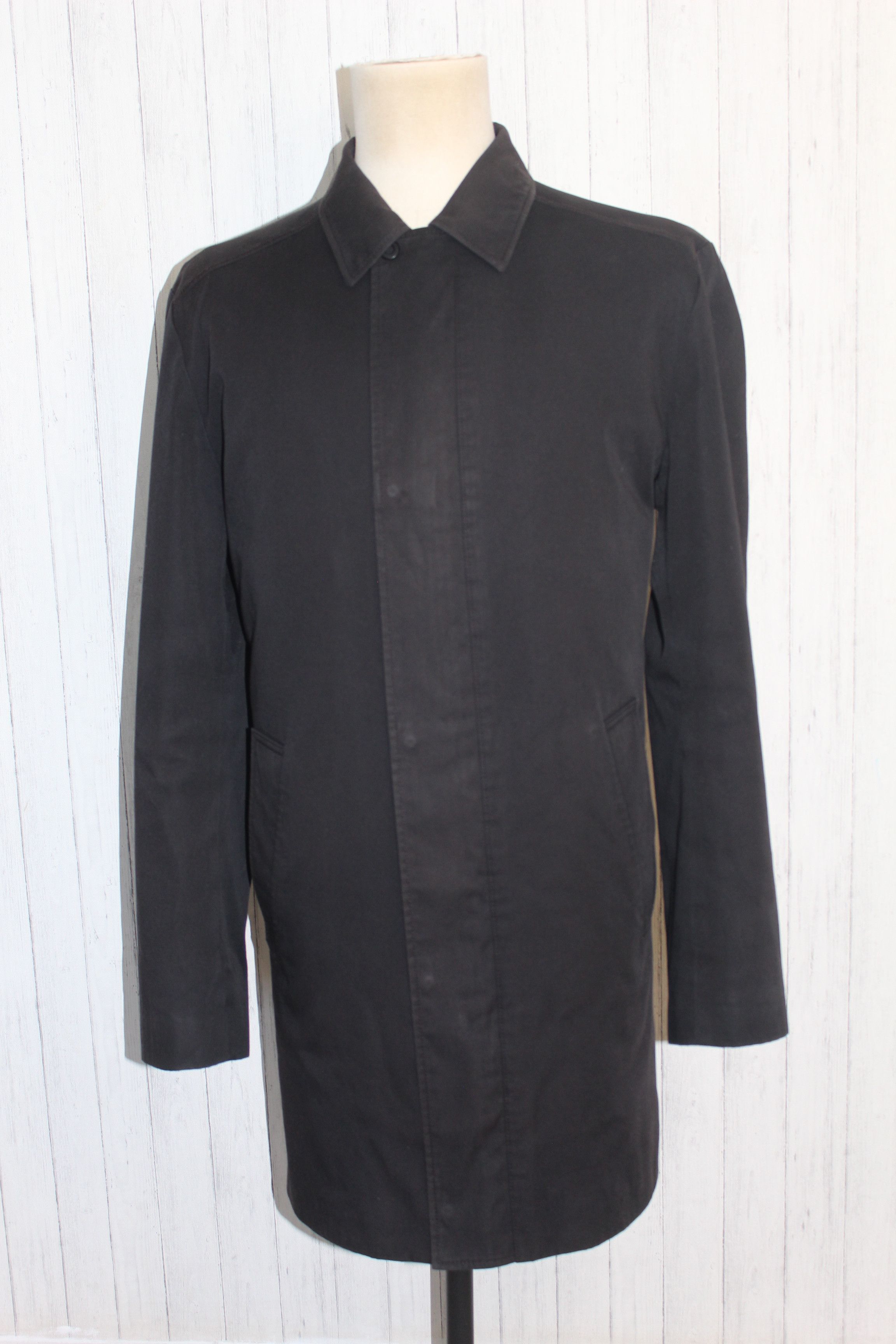 Hugo Boss Men's HUGO BOSS Black Trench Coat Size L Size US L / EU 52-54 / 3 - 1 Thumbnail