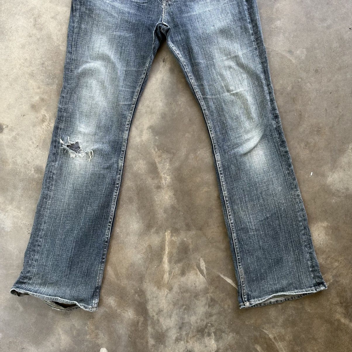 Japanese Brand Vintage Japanese FLARE Bootcut Faded Denim Jean Pant W32 Size US 32 / EU 48 - 2 Thumbnail