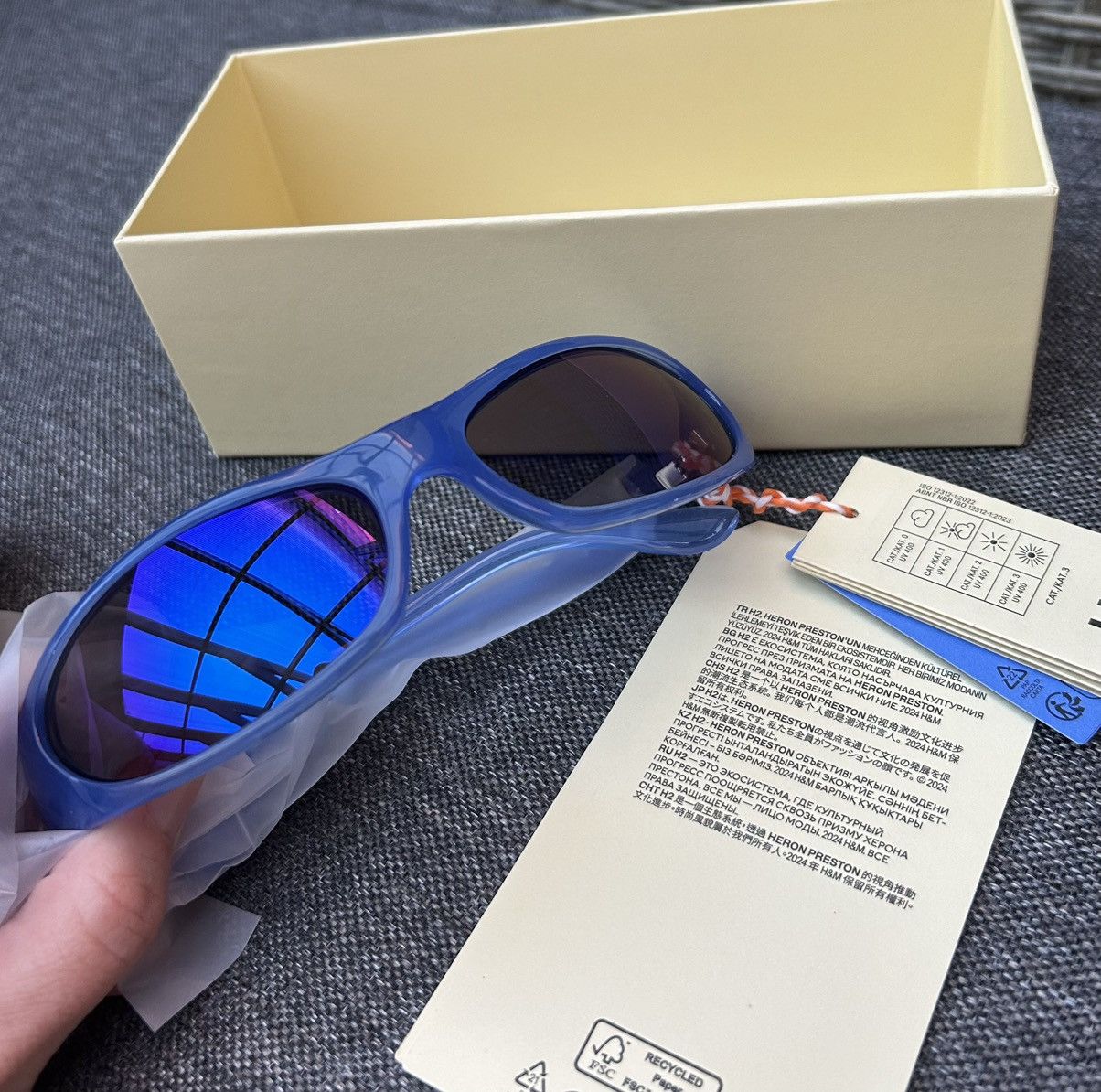 Marni x H&M Sunglasses Vendo occhiali da sole Marni x H&M. Come nuovi | Depop main image 4