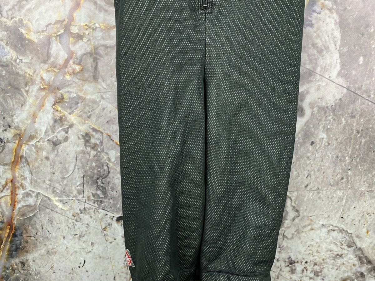 GOREWEAR Men’s Gore Bike-Wear Wind Stopper Cycling Pants Overalls Size US 36 / EU 52 - 4 Thumbnail