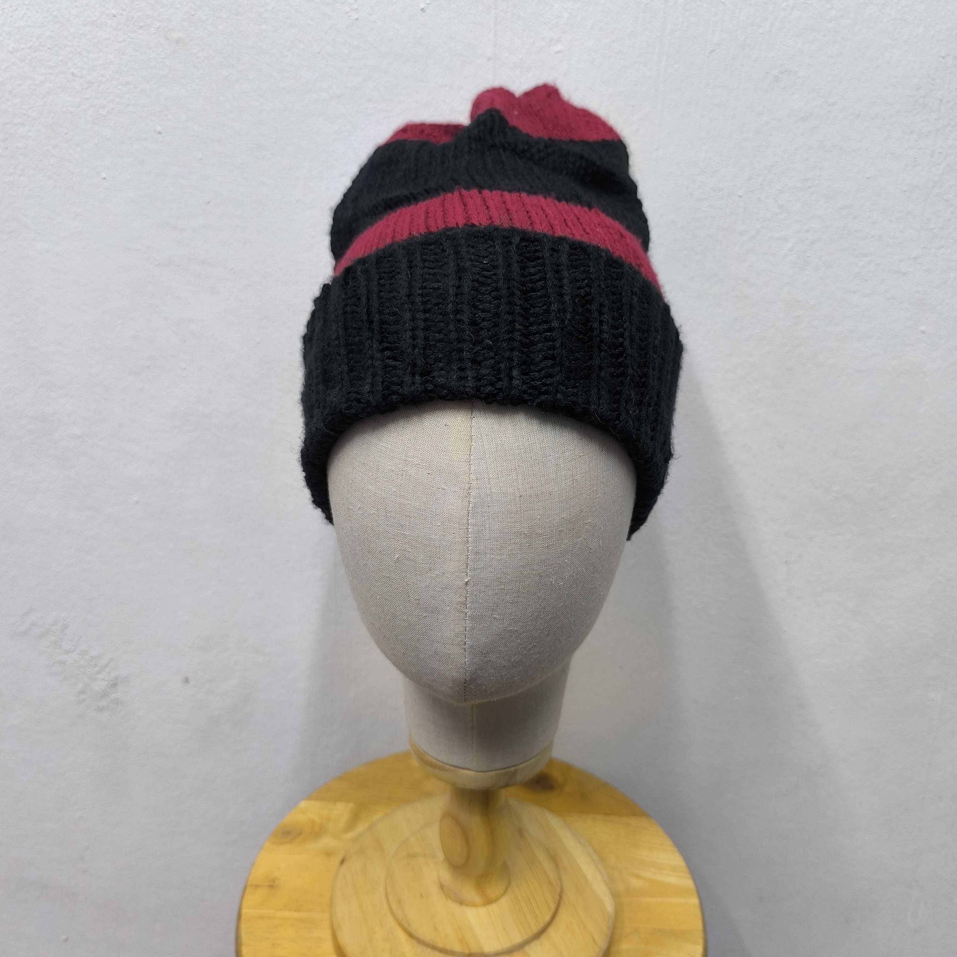 Japanese Brand 💥 Punk style horror stripes beanie hat Size ONE SIZE - 2 Thumbnail