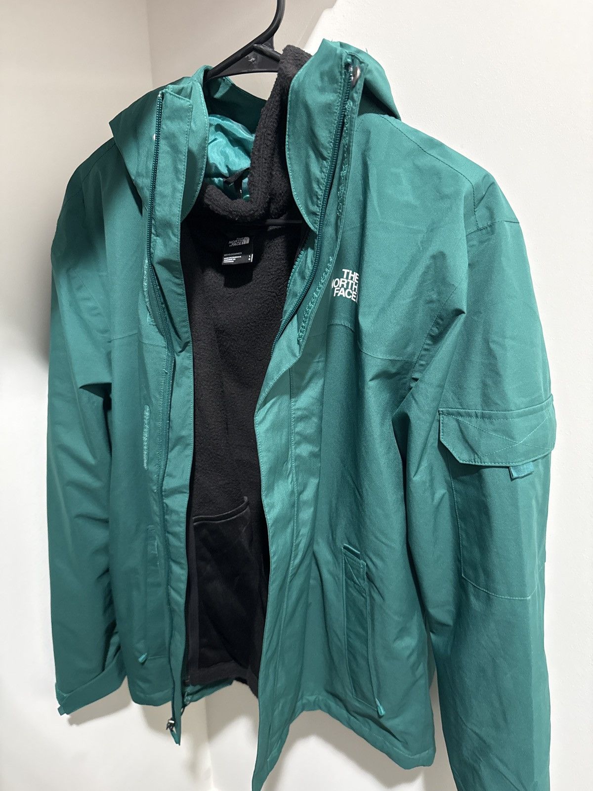 The North Face Men’s Antora Dryvent Jacket Size US L / EU 52-54 / 3 - 1 Thumbnail
