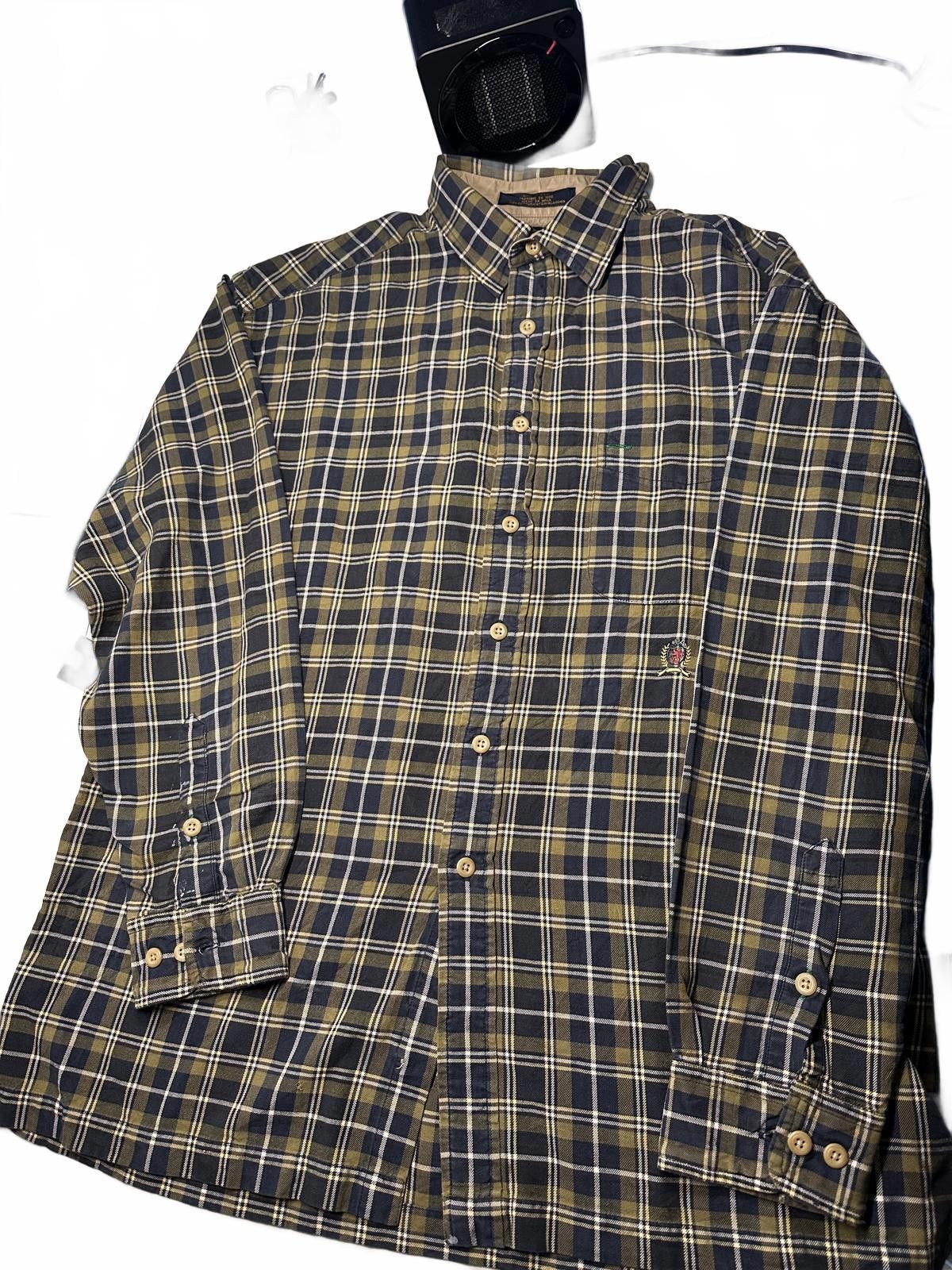 Tommy Hilfiger Stylish Mens Checked Shirt - Casual Wear Size US L / EU 52-54 / 3 - 4 Thumbnail