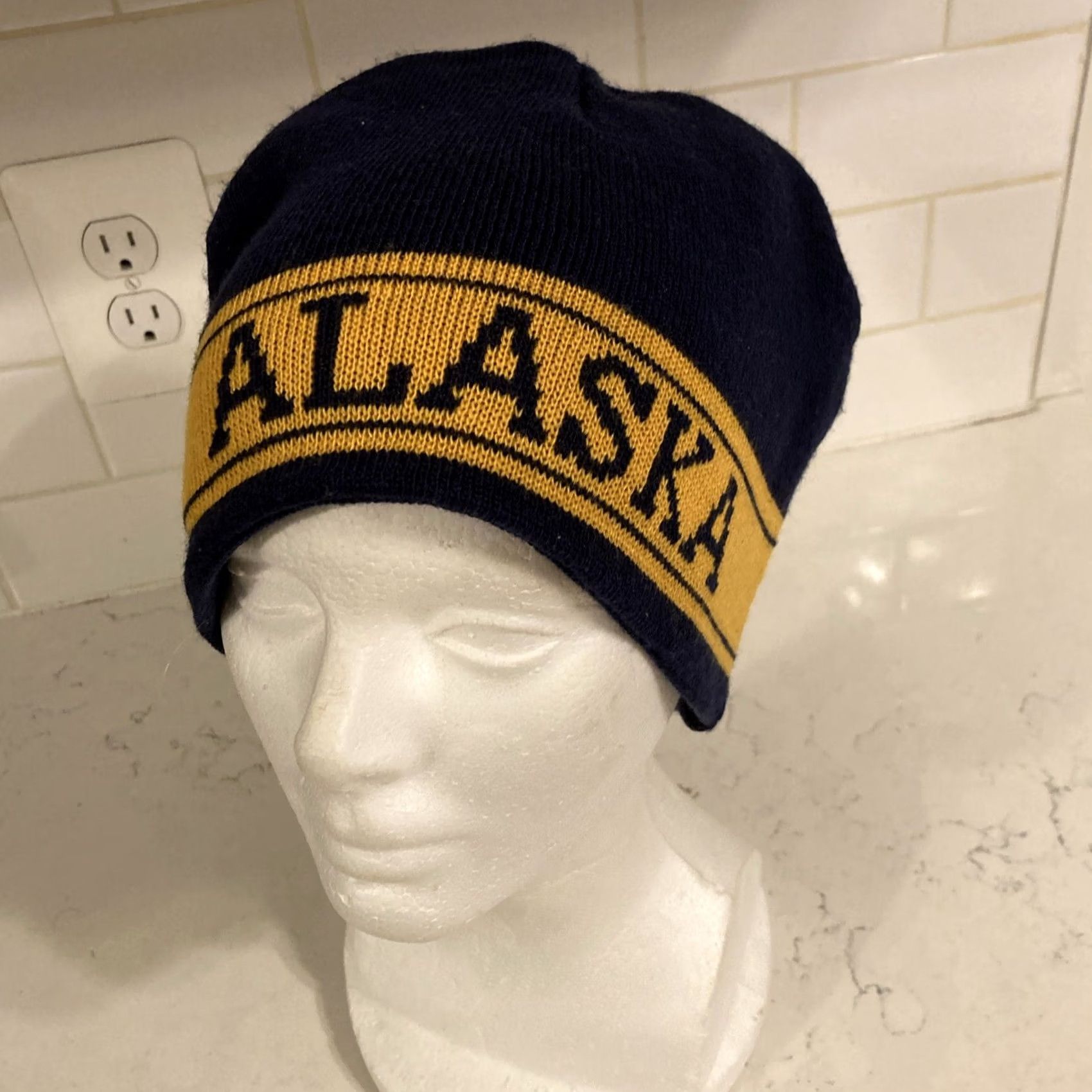 Vintage VINTAGE Arctic Circle Enterprises Beanie Alaska Blue Yellow Beanie Men One Size Blue Size ONE SIZE - 2 Thumbnail