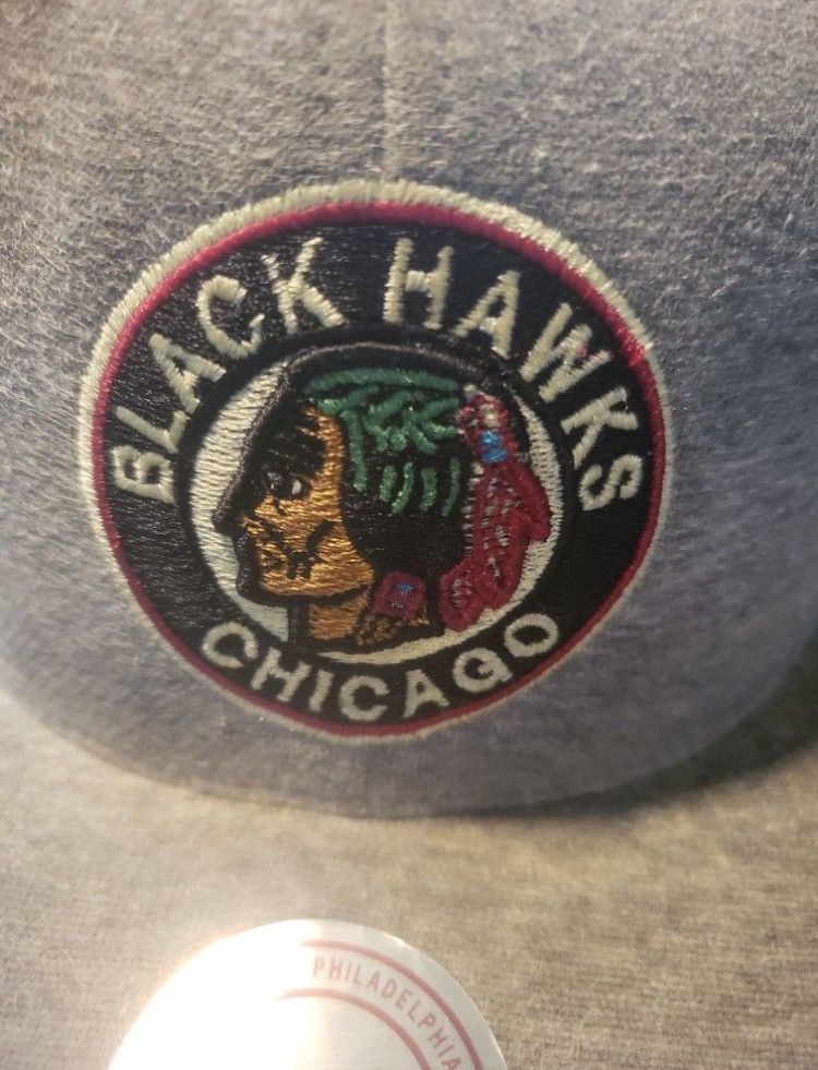 Mitchell & Ness 2006’ Chicago Black Hawks Hat Size ONE SIZE - 3 Thumbnail