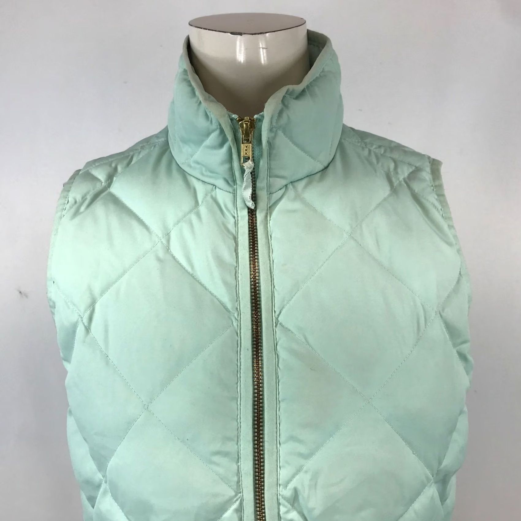 J.Crew J. CREW ~ WOMENS XS ~ LIGHT GREEN TEAL ~ FULL ZIP QUILTED DOWN VEST Size XS / US 0-2 / IT 36-38 - 2 Thumbnail