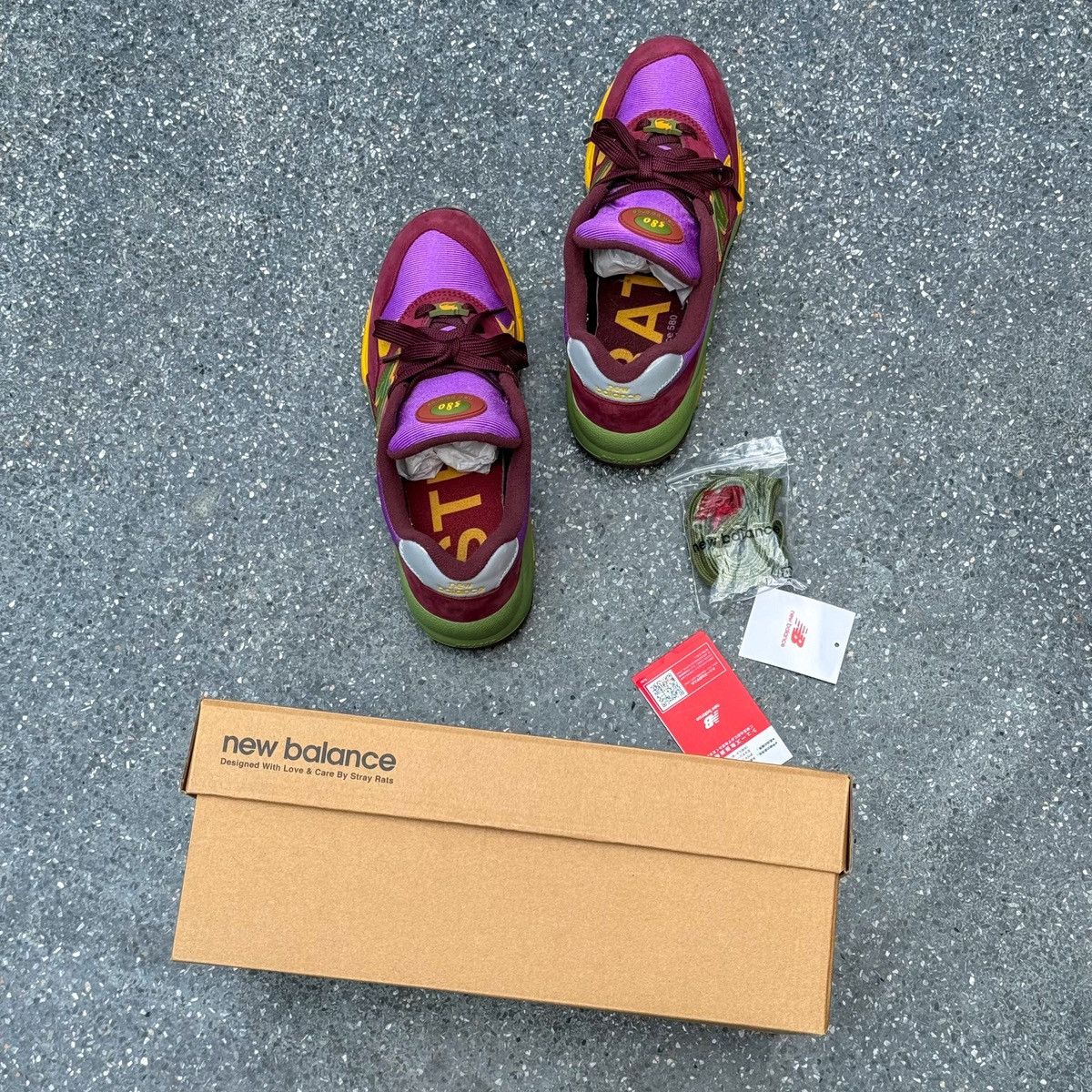 New Balance × Stray Rats New Balance 580 x Stray Rats Maroon Purple Size US 9 / EU 42 - 8 Thumbnail