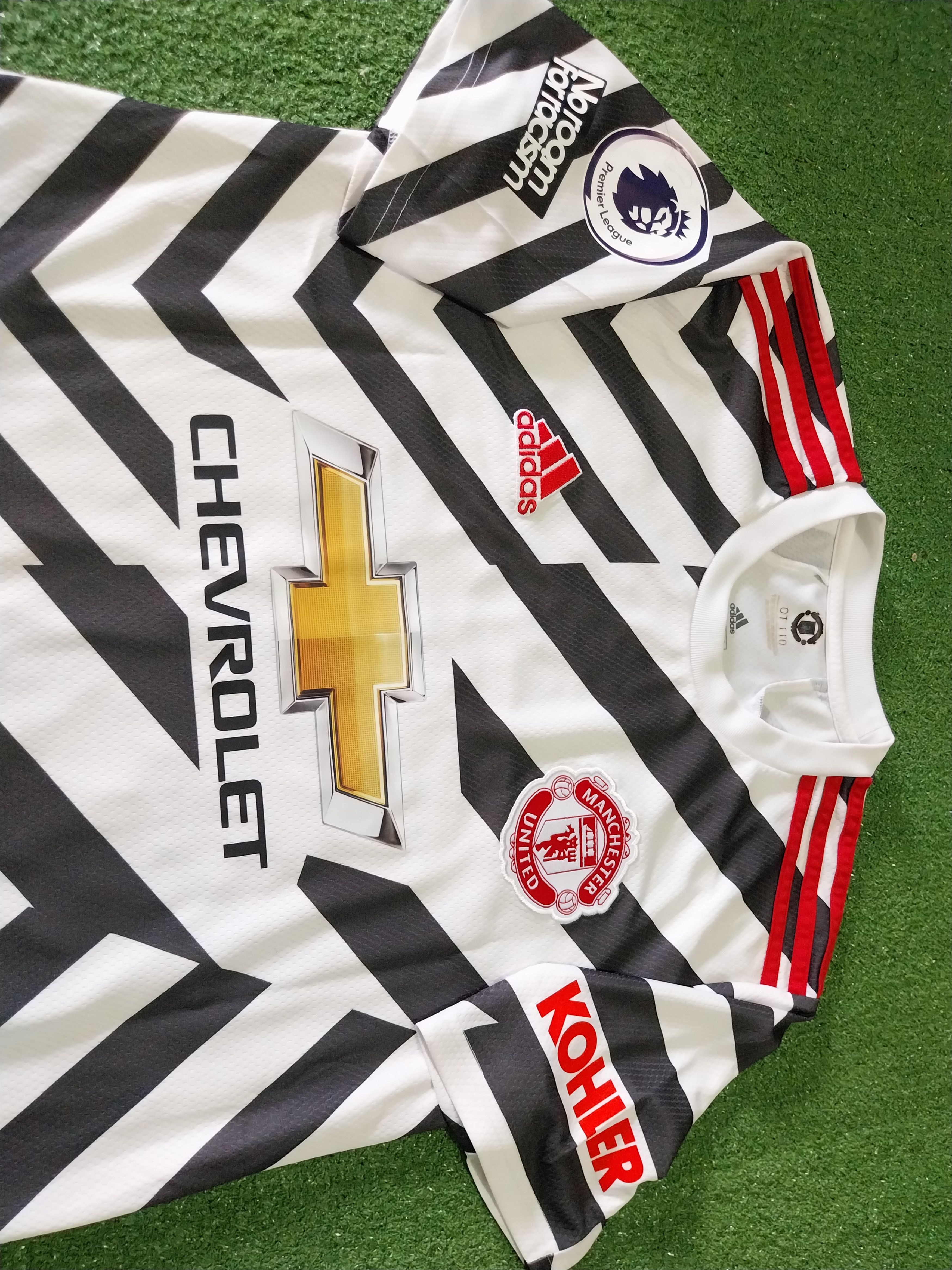 Adidas Manchester united 3rd 2020/2021 mctominay jersey football Size US M / EU 48-50 / 2 - 3 Thumbnail