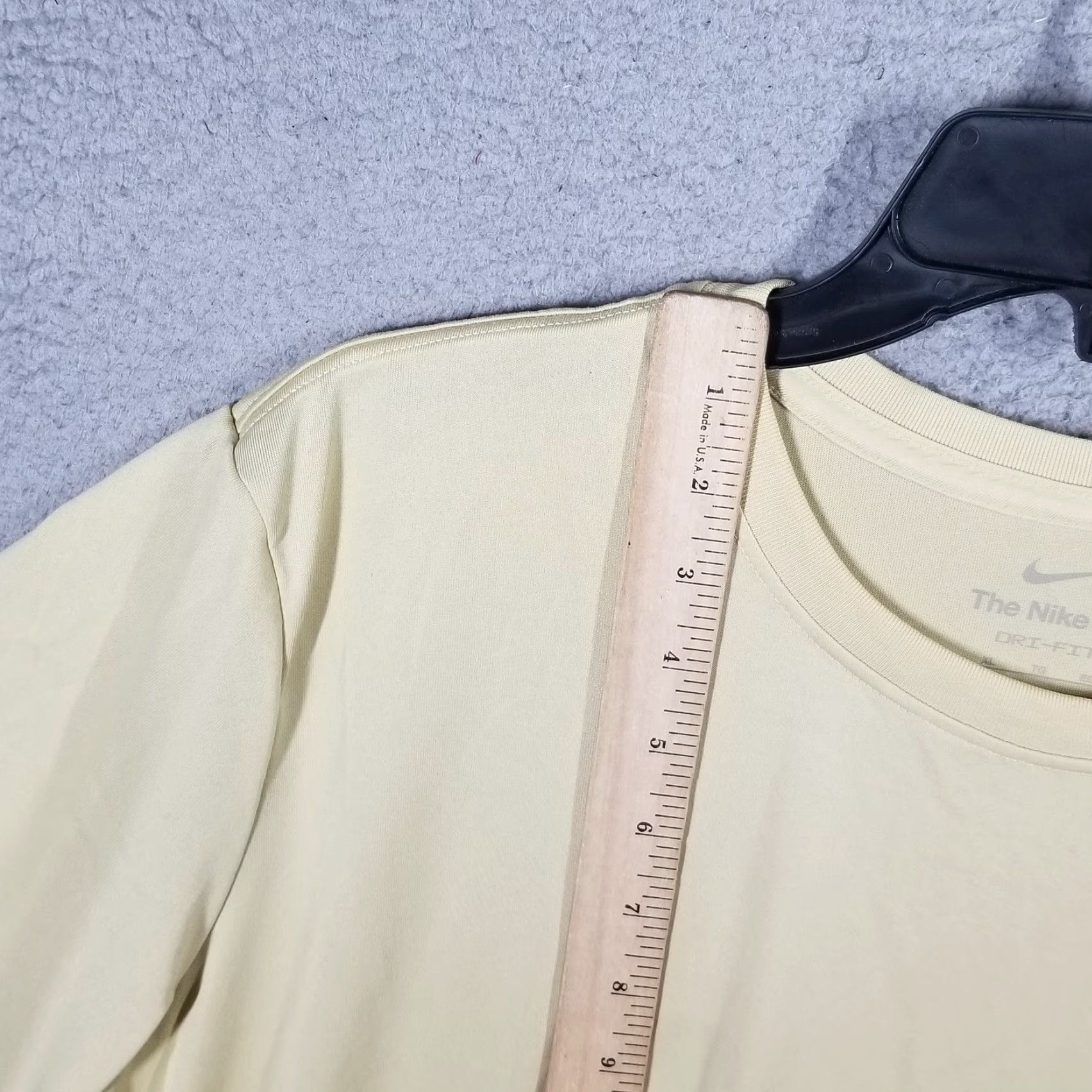 Nike Nike Shirt Womens XL Gold Dri-FIT Training Tee Lightweight Athletic DV7312-783 Size XL / US 12-14 / IT 48-50 - 4 Thumbnail