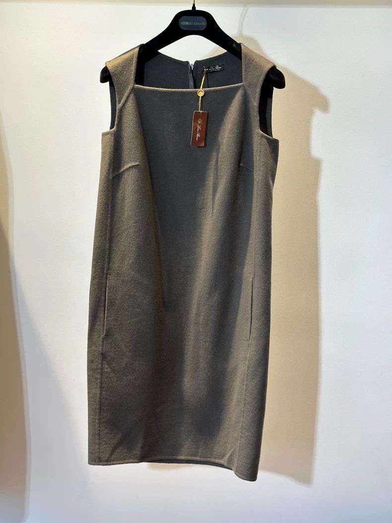 Loro Piana gray cashmere dress by loro piana - dmc Size US 38 / EU 54 - 1 Thumbnail