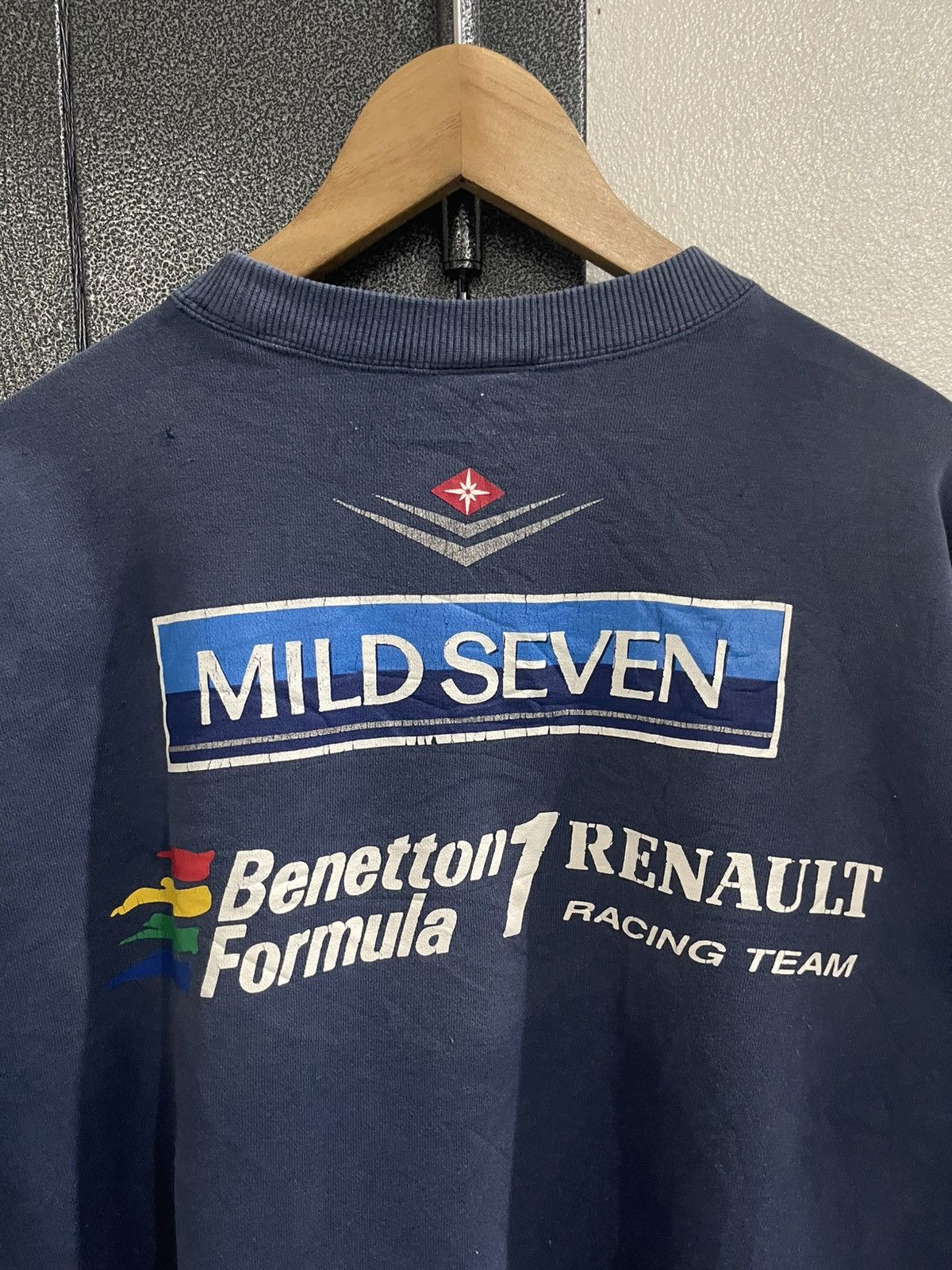 Benetton Vintage Benetton Formula 1 Racing Team Distressed Sweatshirt Size US L / EU 52-54 / 3 - 9 Thumbnail