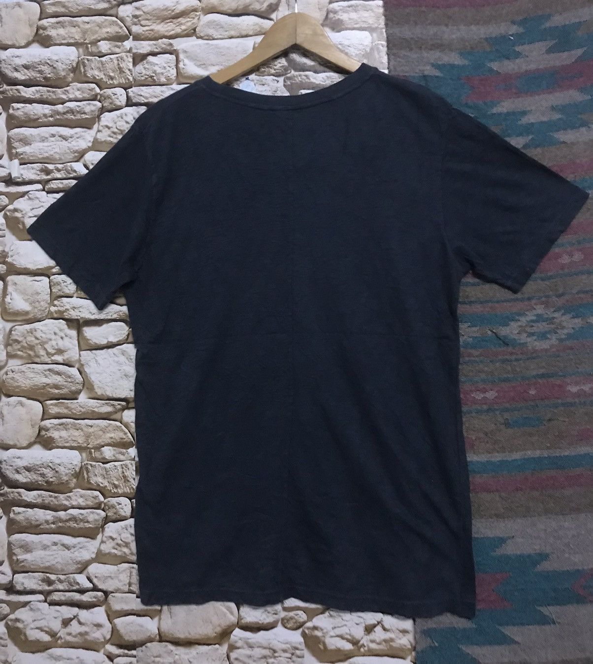 Uniqlo Undercover Big Logo