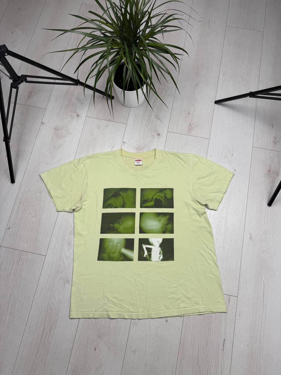 Other Supreme Rubber Johnny Alien Skater T-Shirt Size US M / EU 48-50 / 2 - 1 Thumbnail