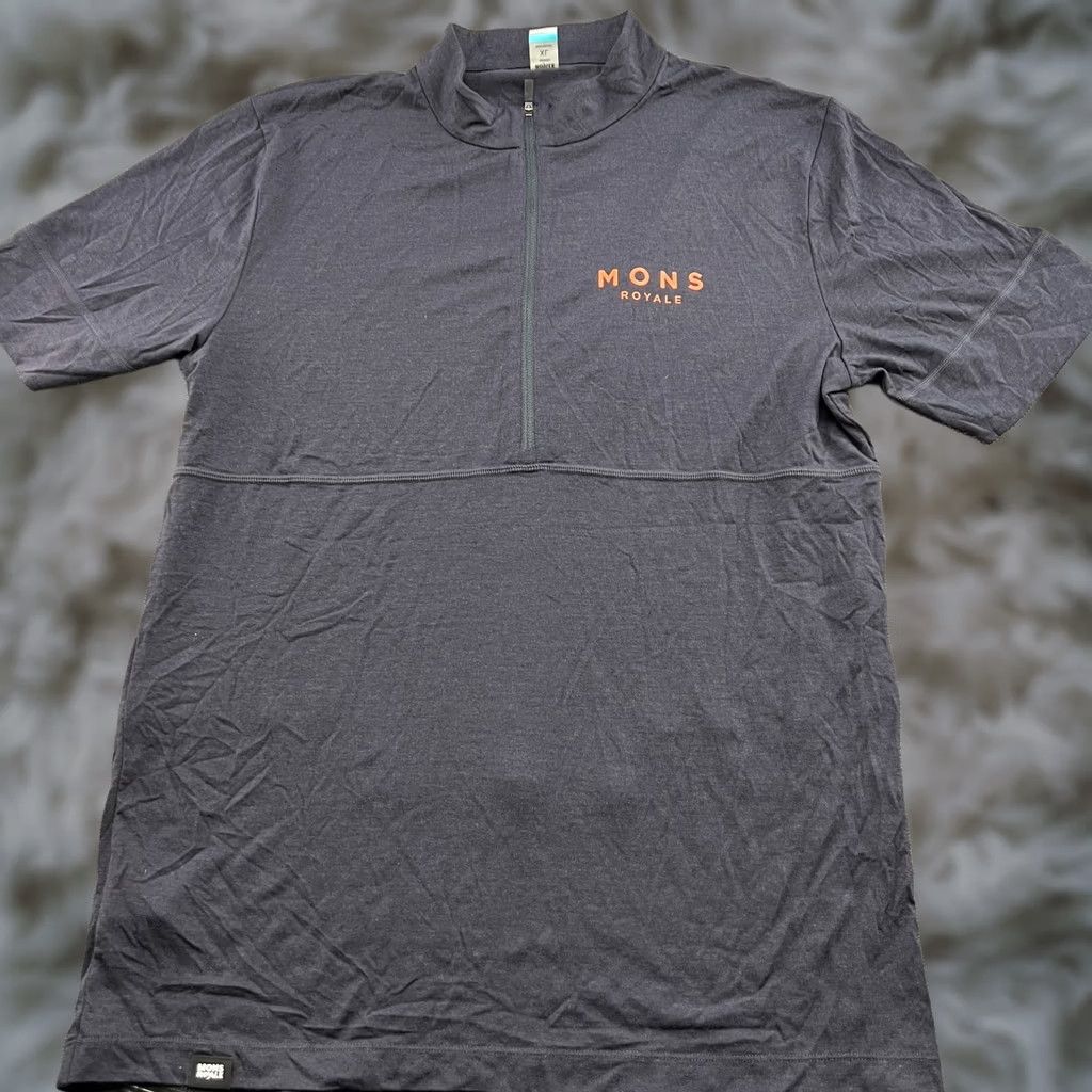 Vintage Mons Royale Base Layer Cycling Shirt Mens XL Merino Wool Air Con Shirt Size US XL / EU 56 / 4 - 1 Thumbnail