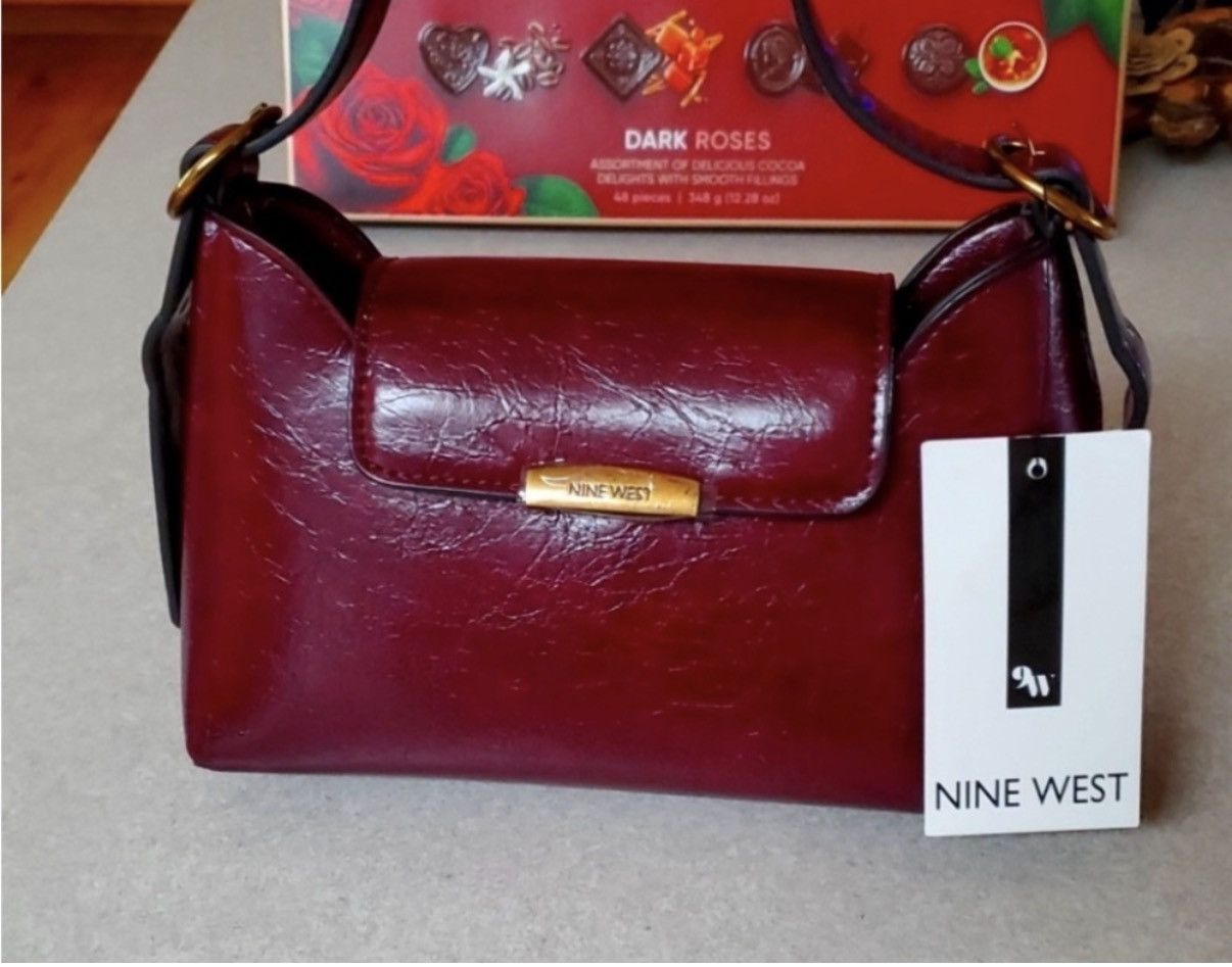 Nine West Nine West Mini red bag with Flap Closure Size ONE SIZE - 1 Thumbnail
