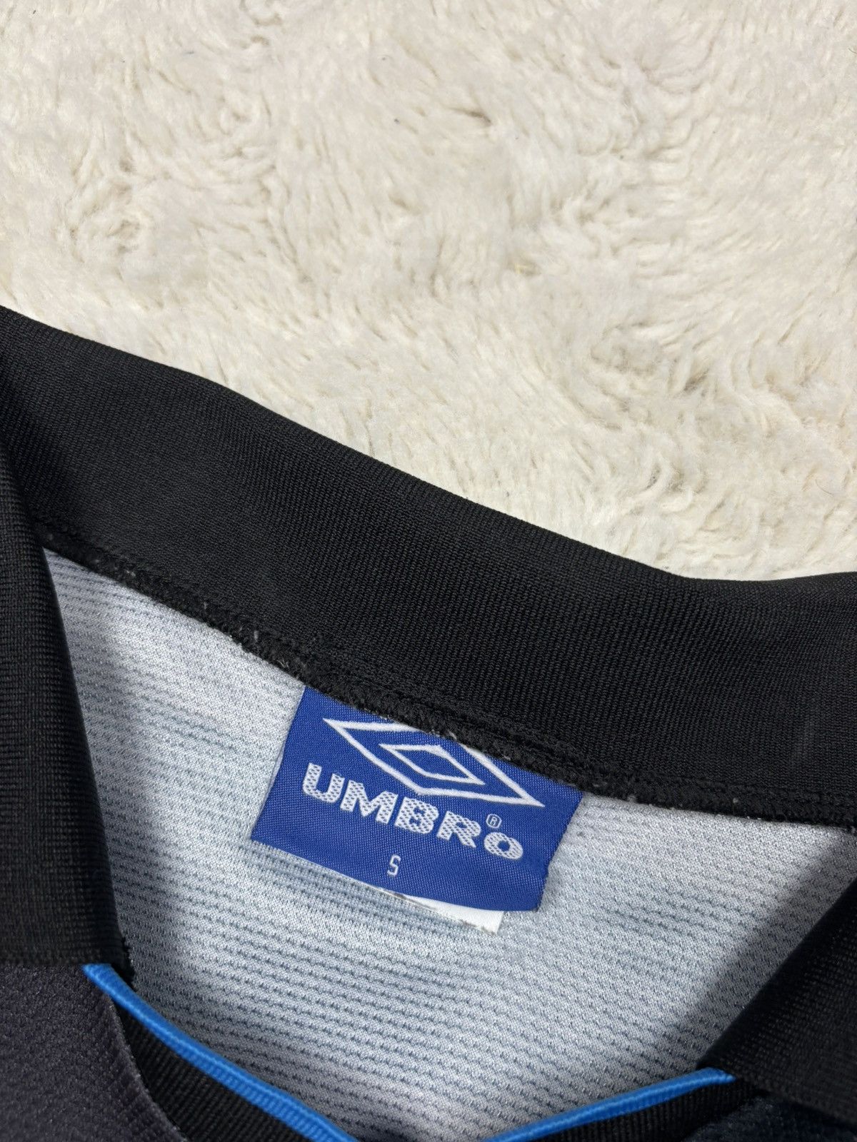 Umbro Vintage Umbro Inter Milan 1997/98 Retro Rare Soccer Jersey Size US S / EU 44-46 / 1 - 4 Thumbnail