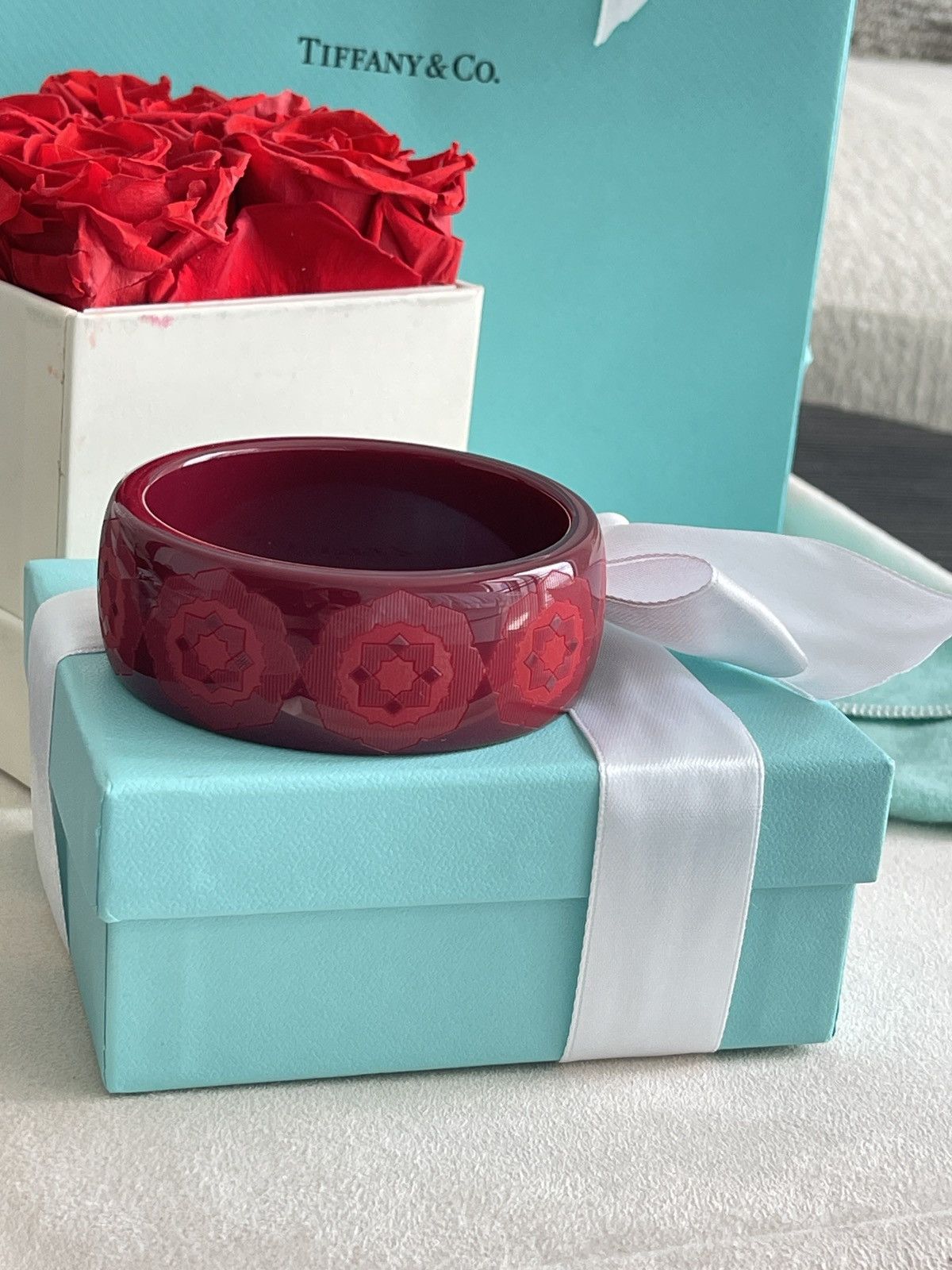 Tiffany & Co. TIFFANY & CO. RESIN PALOMA PICASSO RED ZELLIGE BANGLE $745 Size ONE SIZE - 15 Thumbnail