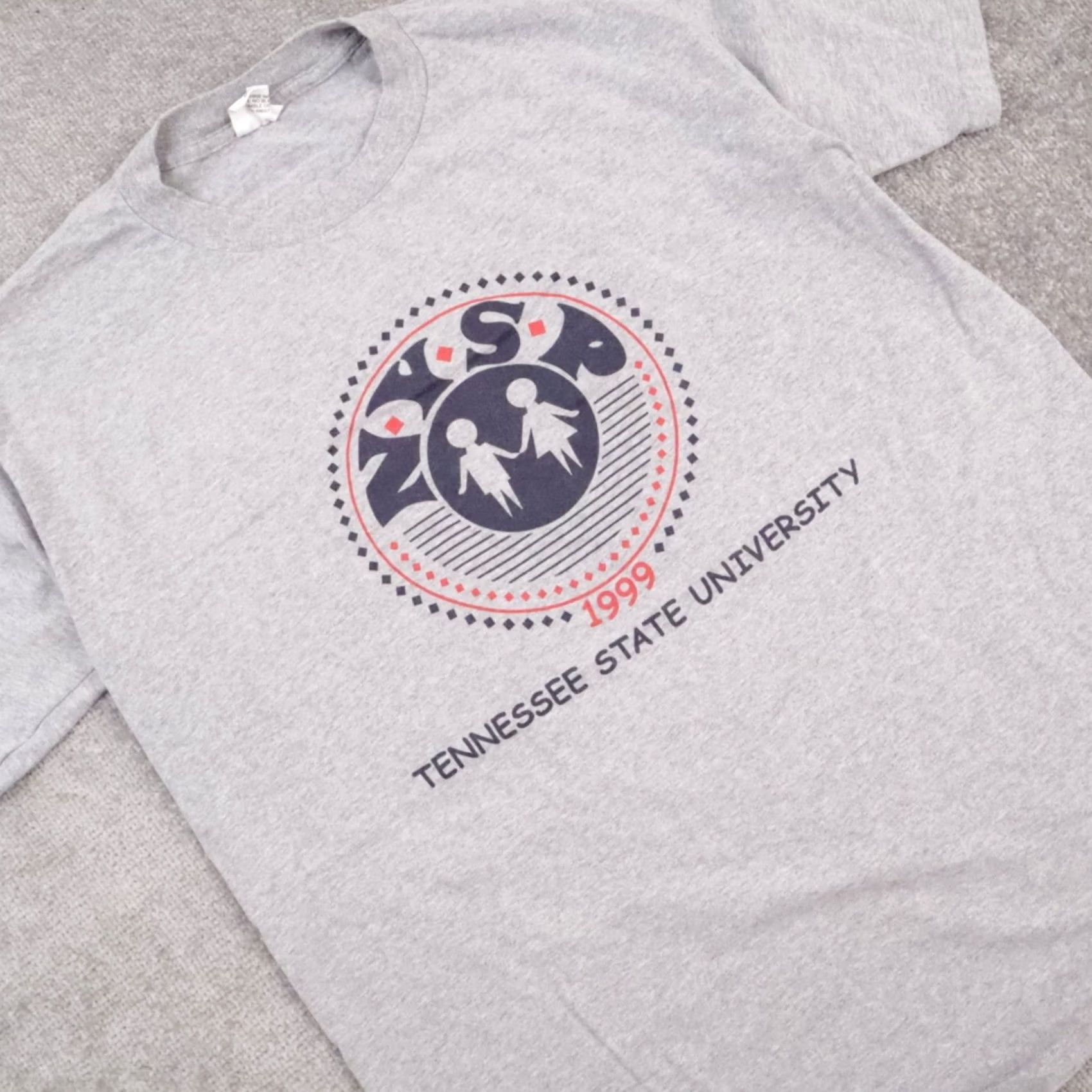 Vintage VINTAGE Tennessee State University XL Gray Short Sleeve Crew Neck T-Shirt Mens 90s College University Size US XL / EU 56 / 4 - 7 Thumbnail