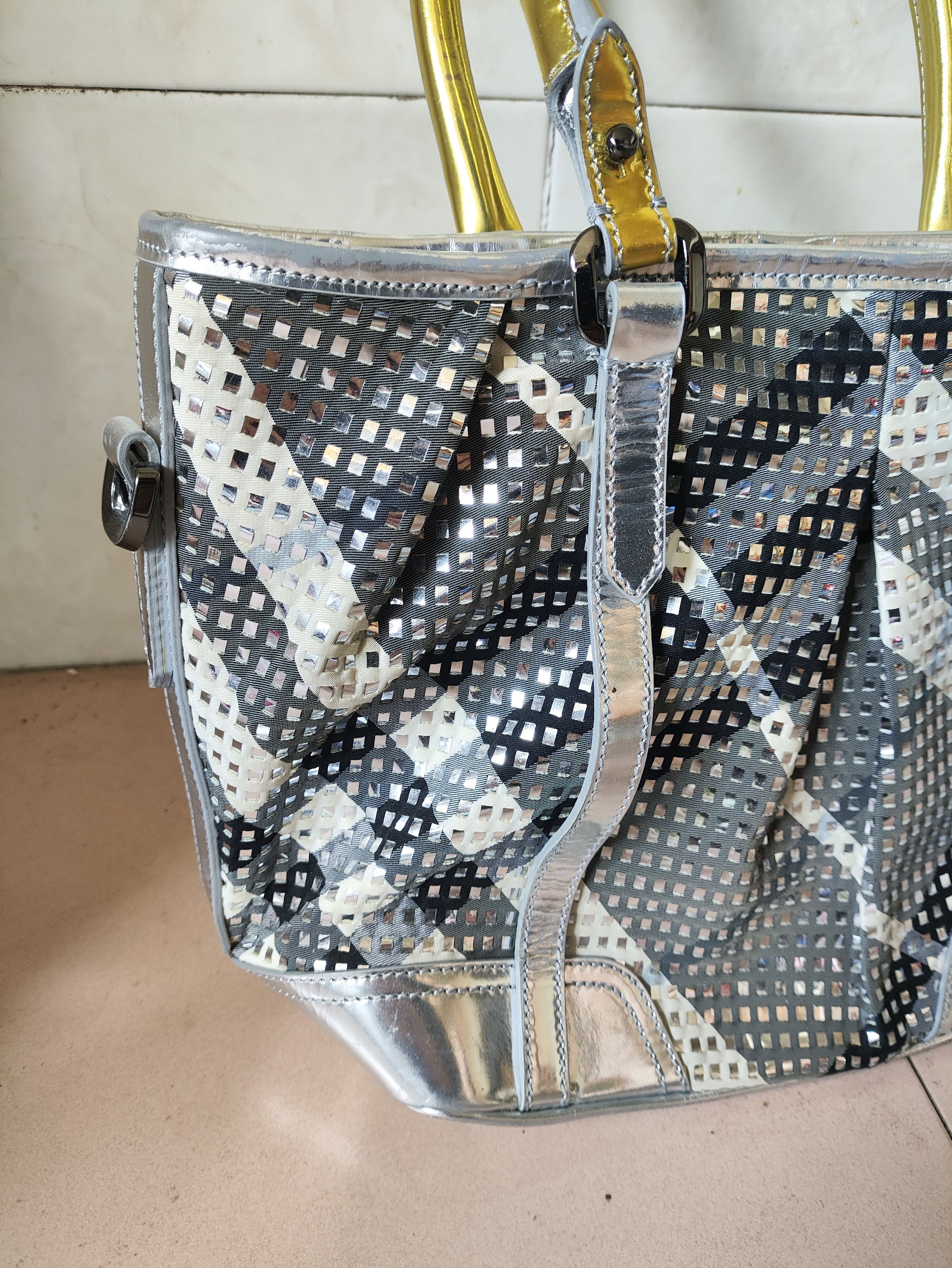 Burberry Archive Metal sheet silver handbag Size ONE SIZE - 2 Thumbnail
