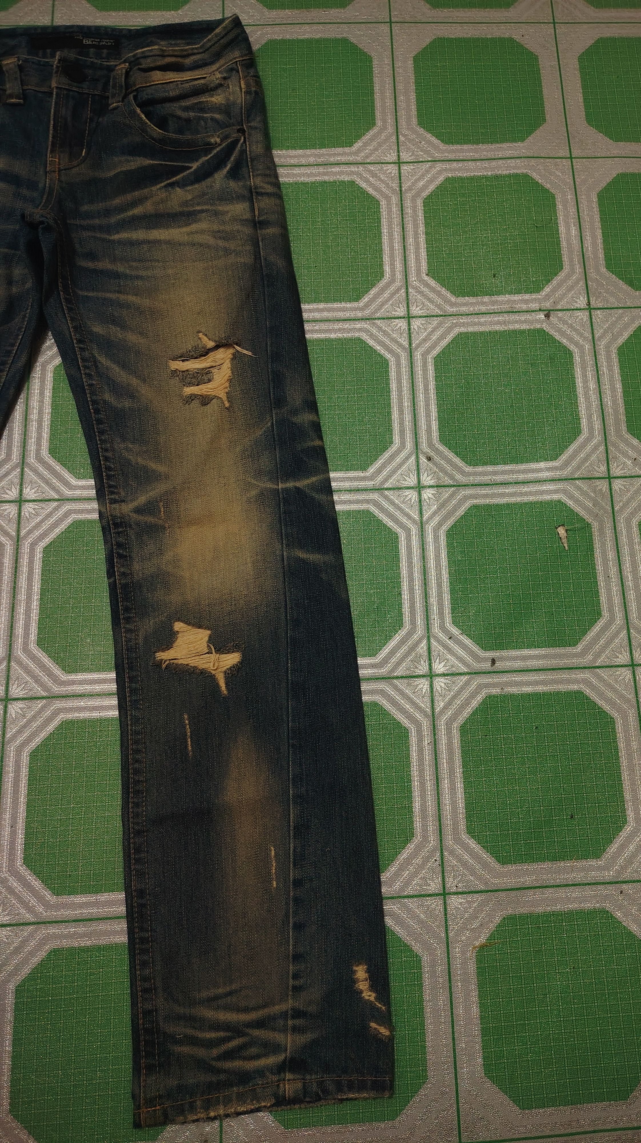 If Six Was Nine Distressed Thrashed The Blue Skin Studded Jeans Size US 30 / EU 46 - 3 Thumbnail