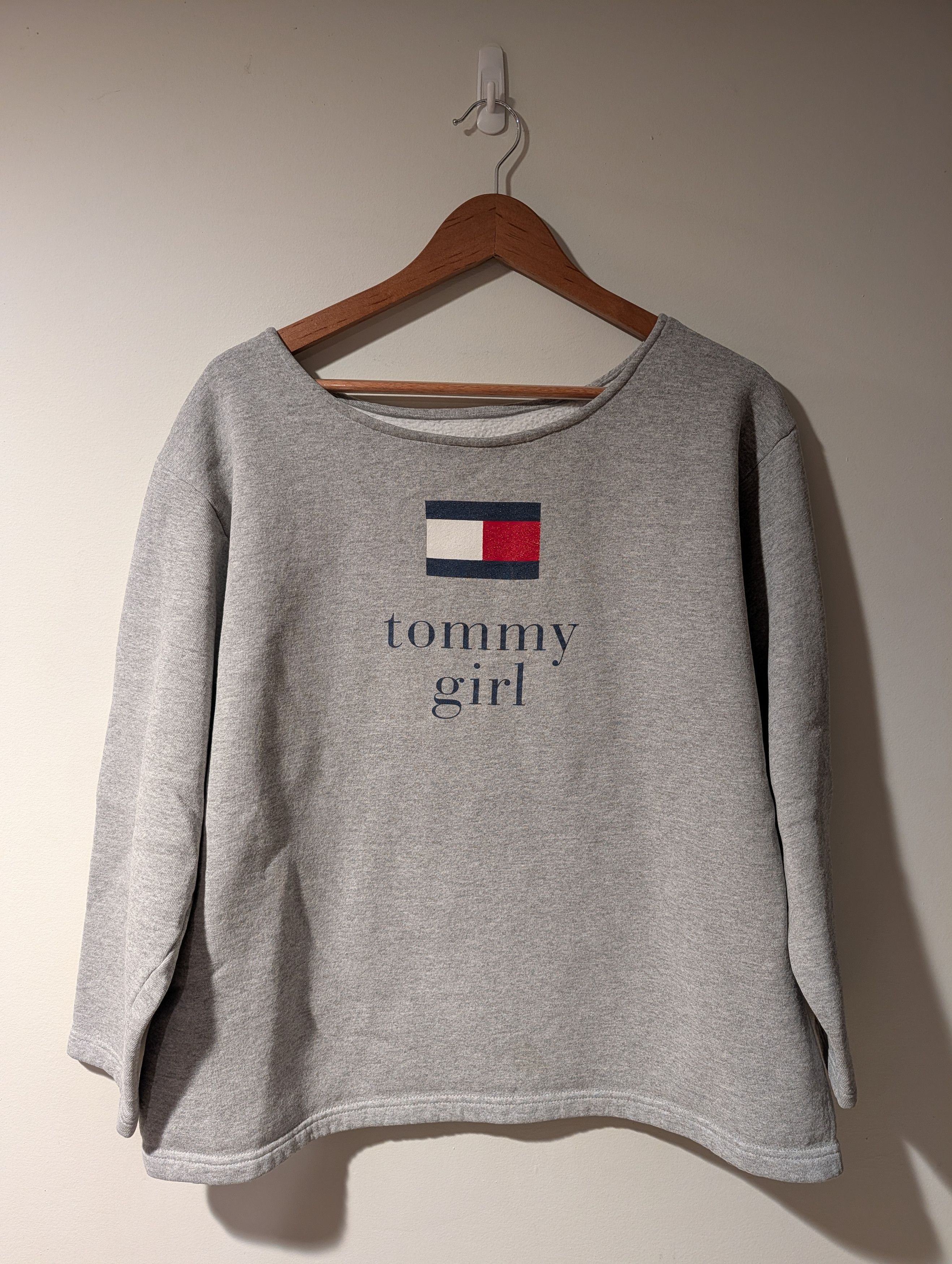 Tommy Hilfiger Vintage Tommy Girl Spellout Flag Logo Sweatshirt Women's XL Size XL / US 12-14 / IT 48-50 - 1 Thumbnail