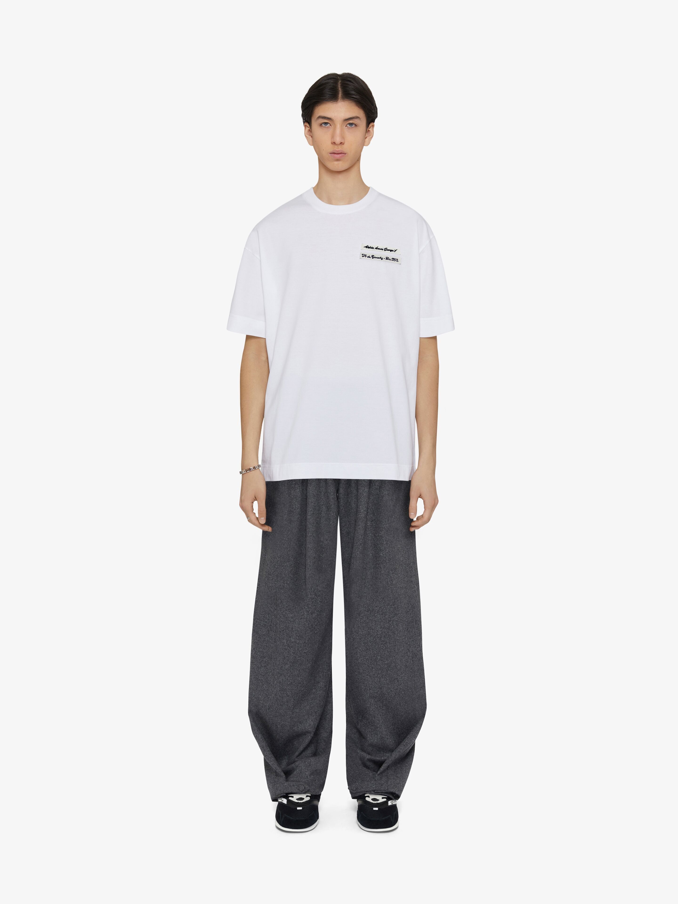 Givenchy o1srvl11e0725 Standard Short Sleeve Base in White Size US XL / EU 56 / 4 - 2 Thumbnail