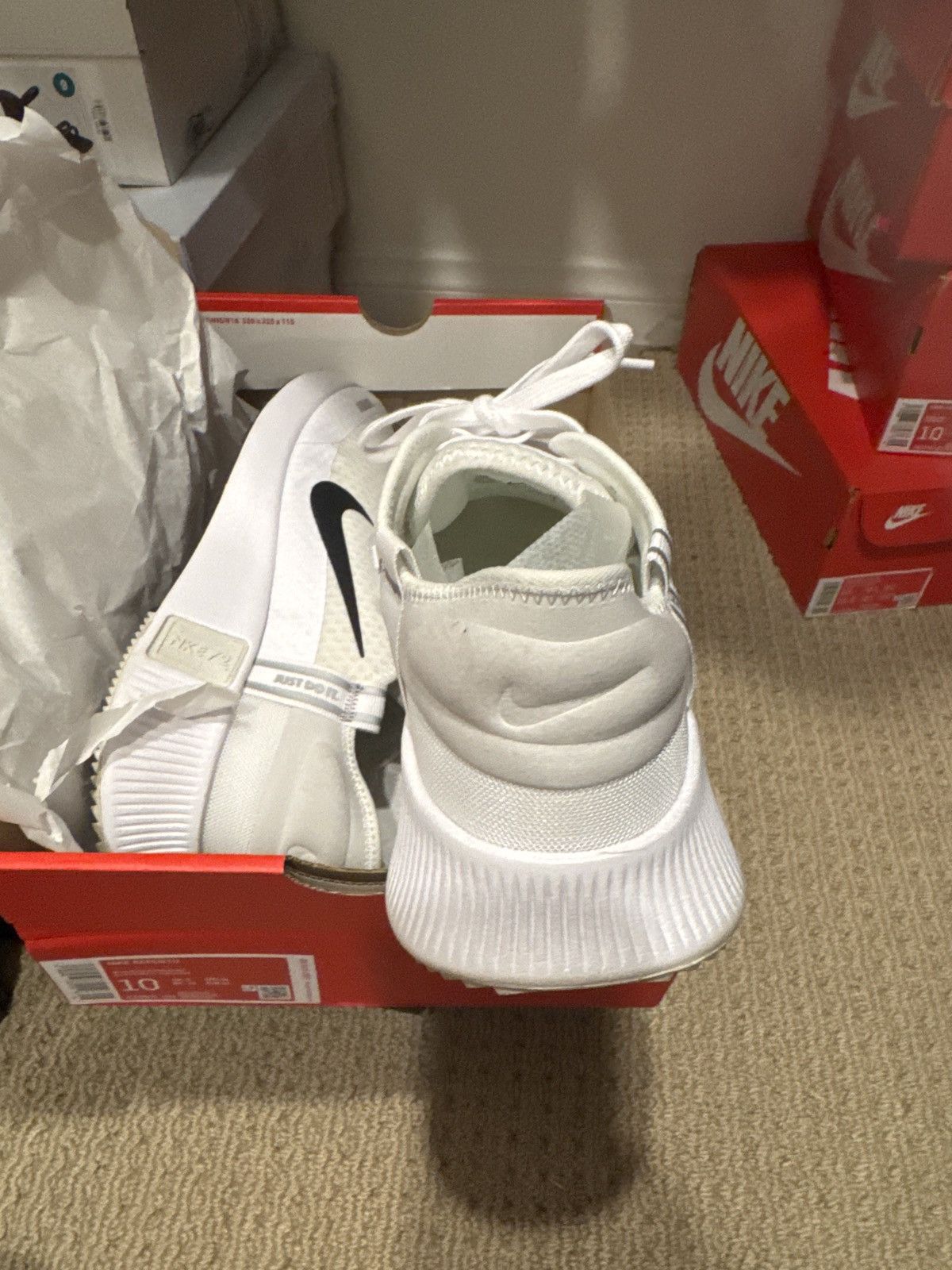 Nike Nike reposto Size US 10 / EU 43 - 6 Thumbnail