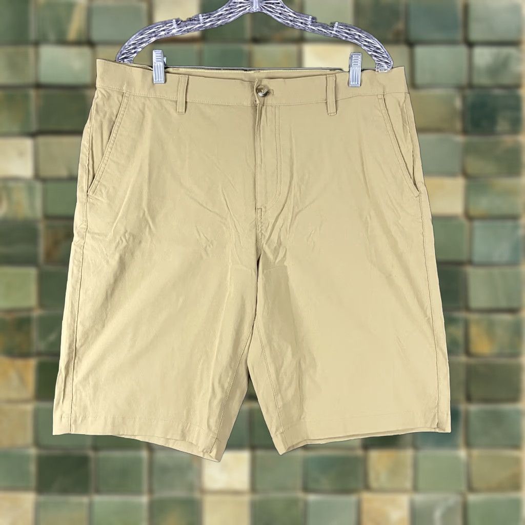 Eddie Bauer Eddie Bauer Chino Shorts Beige Adult 38 Mens Size US 38 / EU 54 - 1 Thumbnail