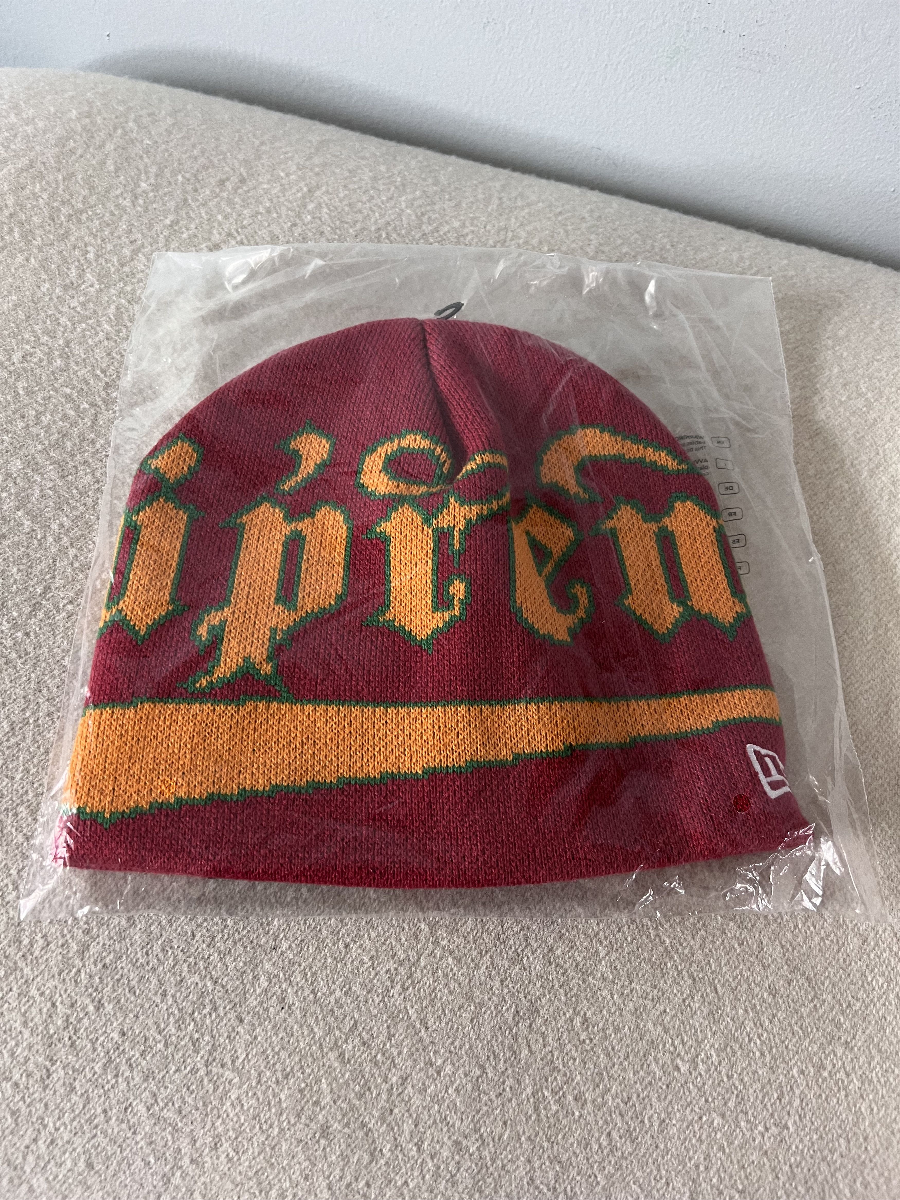 New Era × Supreme Supreme New Era Accent Skullcap Beanie in Green