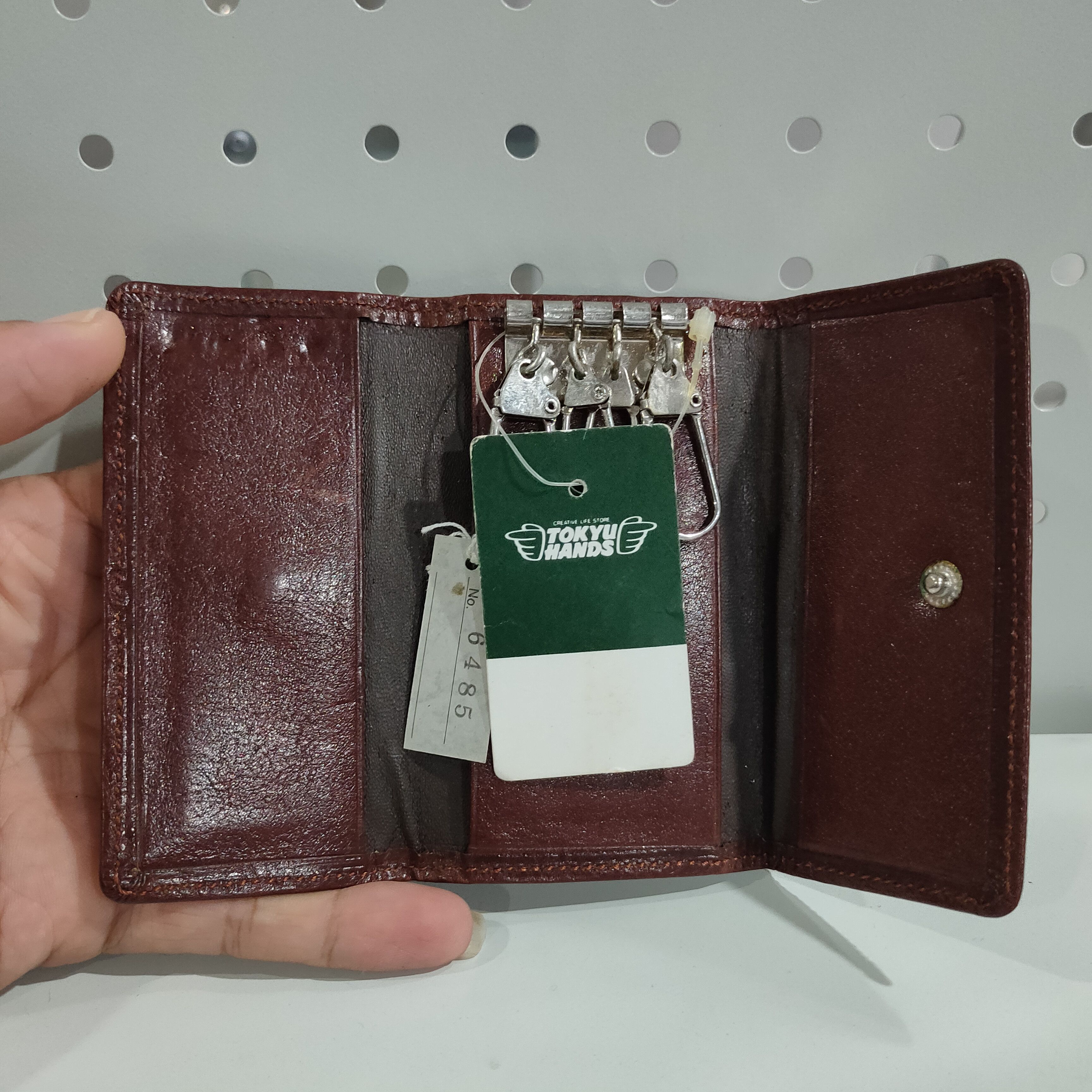 Japanese Brand 🔥Viliani Tokyo Hands key holder pouch Size ONE SIZE - 3 Thumbnail