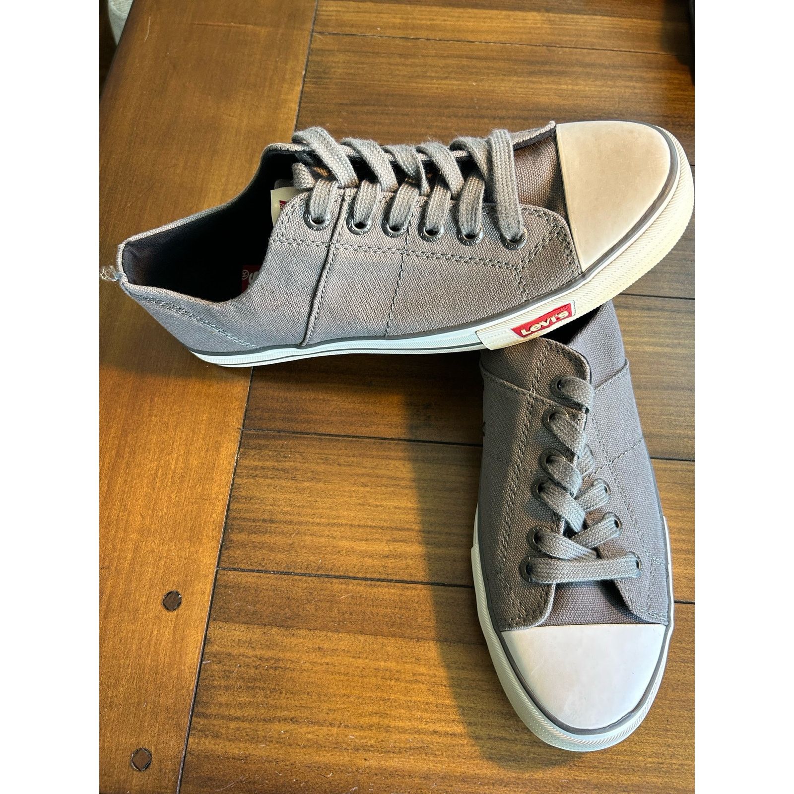 Levi's Levi’s Lows Men’s Trainers Size 9.5 Brand New Size US 9.5 / EU 42-43 - 1 Thumbnail