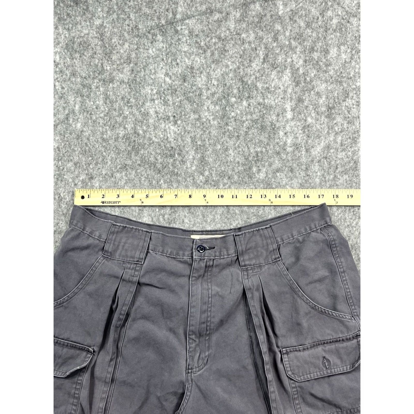 High Sierra VINTAGE High Sierra Cargo Shorts Mens Cotton Navy Gray 38 Regular Pockets Outdoor/Casual Shirt/Shorts Size US 38 / EU 54 - 3 Thumbnail